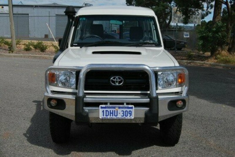 2009 TOYOTA LANDCRUISER Workmate Troopcarrier VDJ78R MY10