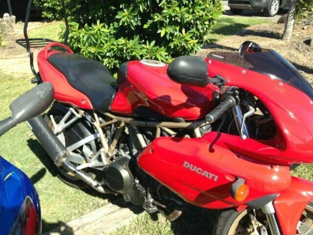 1999 DUCATI 750SS
