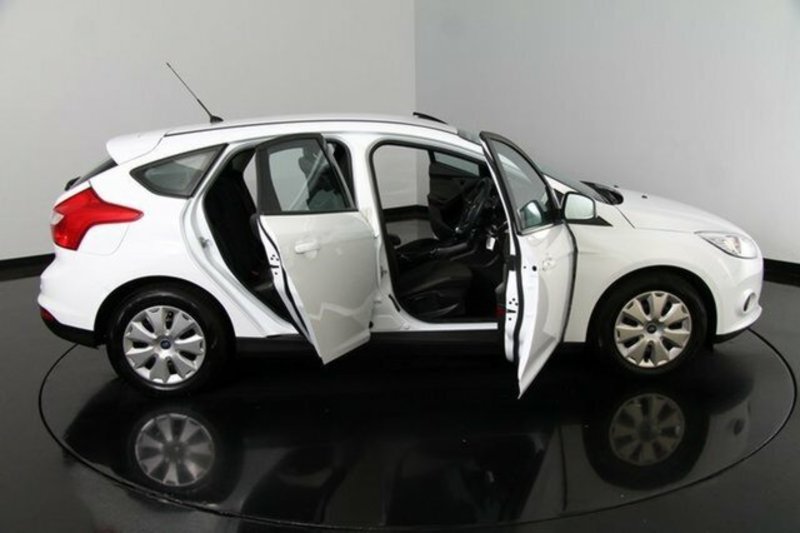 2015 FORD FOCUS AMBIENTE LW MK2 MY14