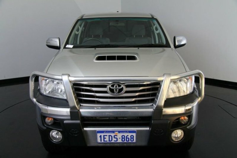 2013 TOYOTA HILUX SR5 (4x4) KUN26R MY12