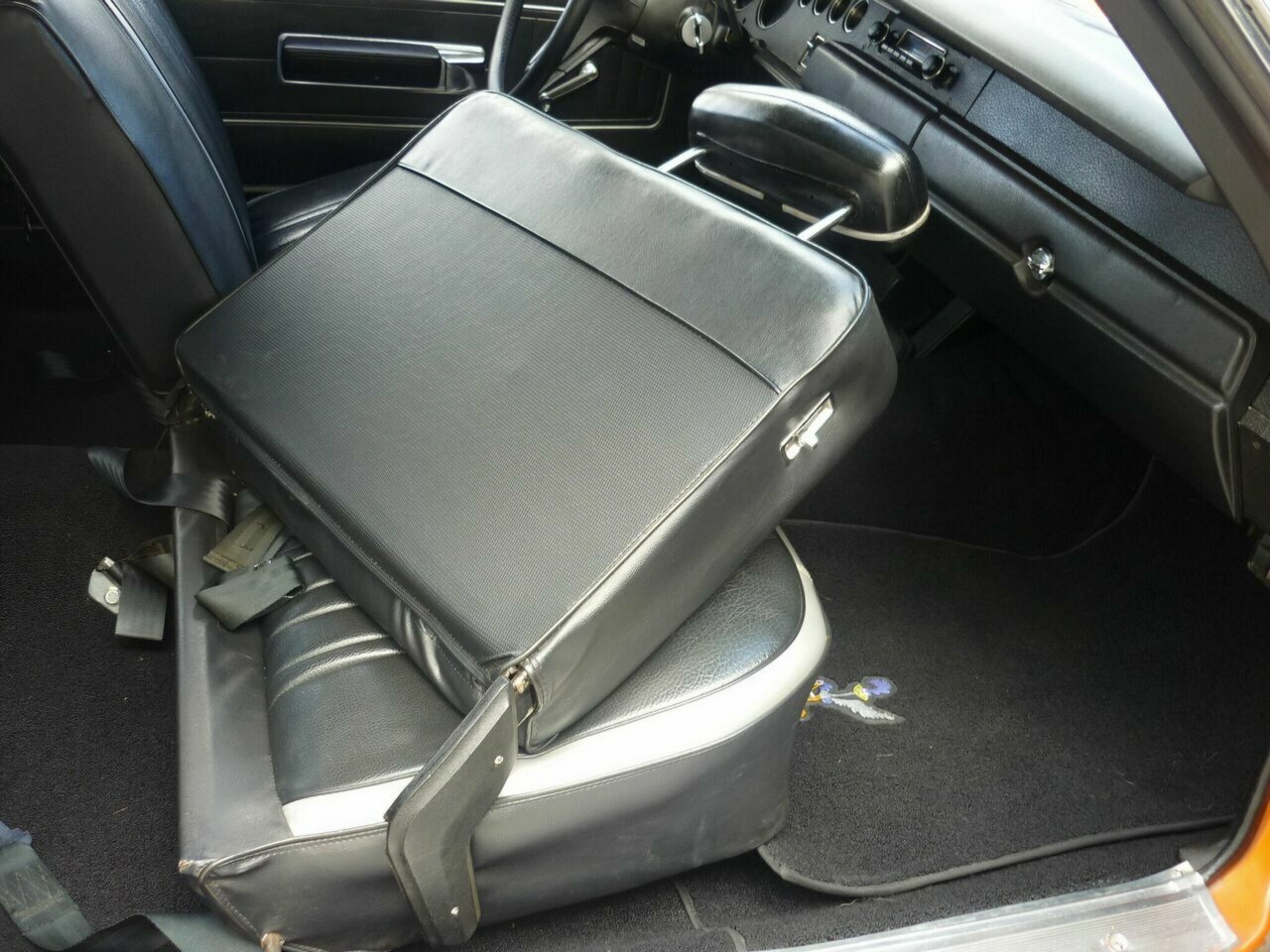 1970 PLYMOUTH ROAD RUNNER 3 SP AUTOMATIC 2D COUPE