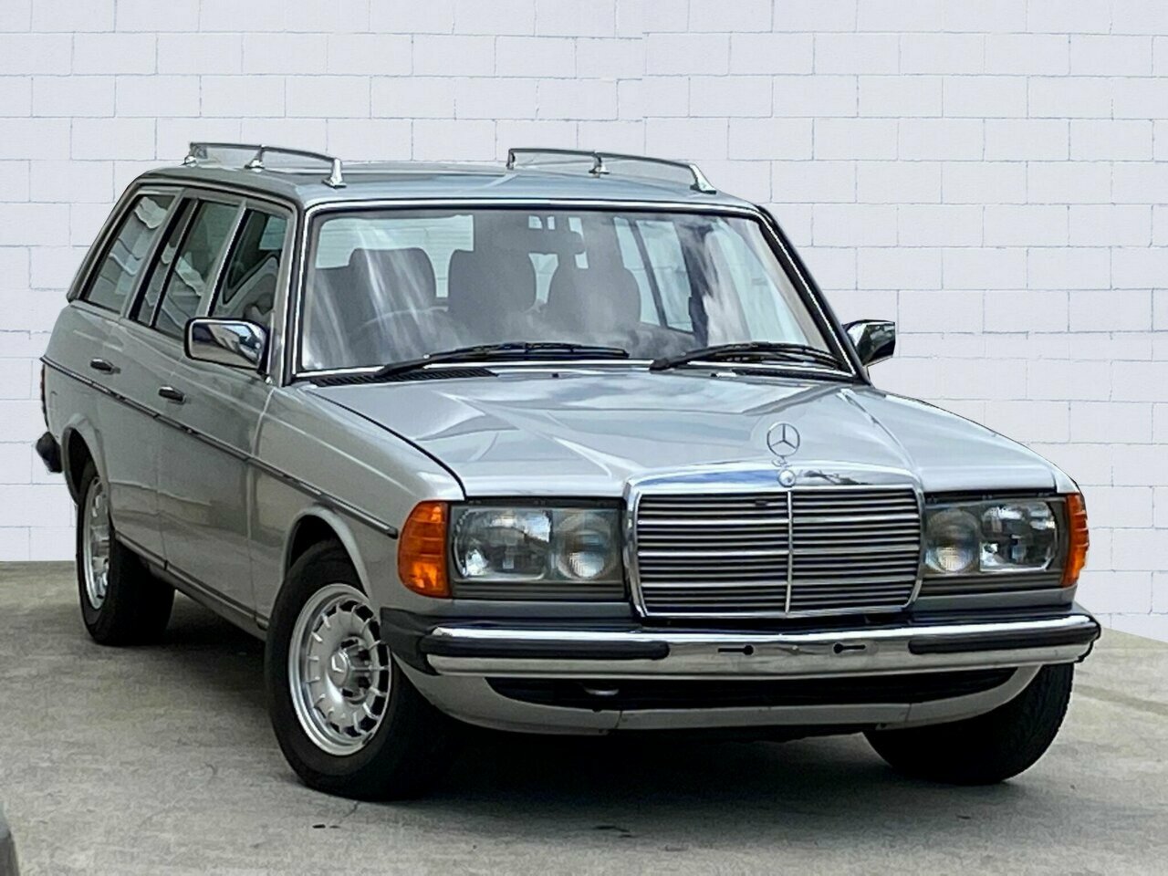 1983 MERCEDES-BENZ 280 W123 TE 4 SP AUTOMATIC 4D WAGON