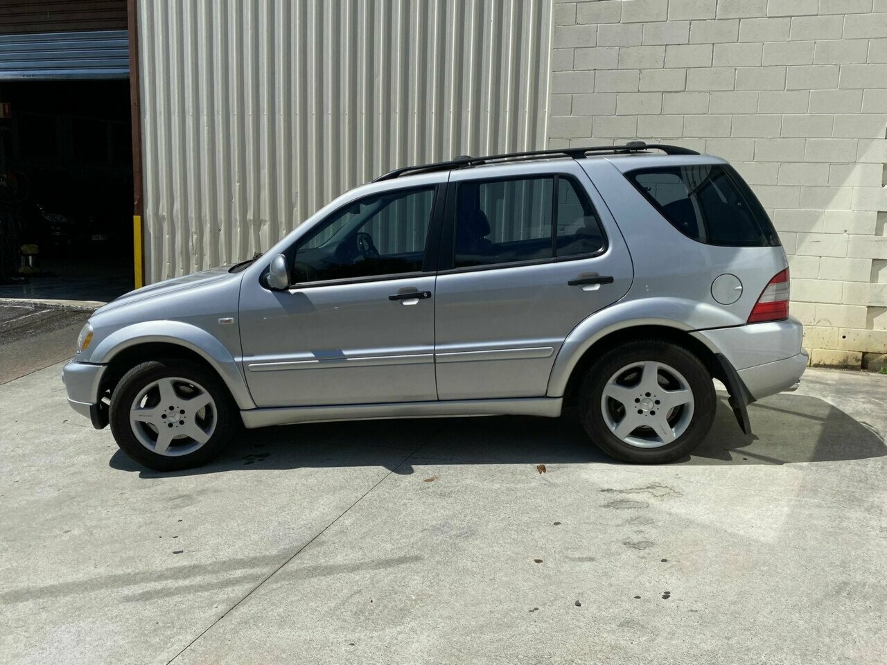 2001 MERCEDES-BENZ ML55 AMG W163 4X4 5 SP AUTO TIPSHIFT 4D WAGON