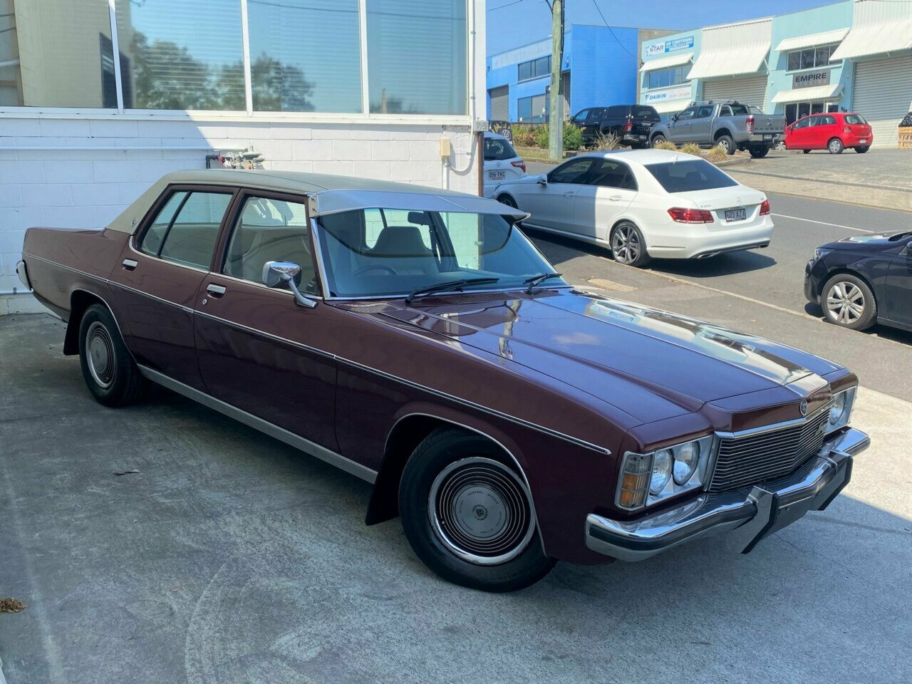 1977 HOLDEN STATESMAN HX DE VILLE 3 SP AUTOMATIC 4D SEDAN