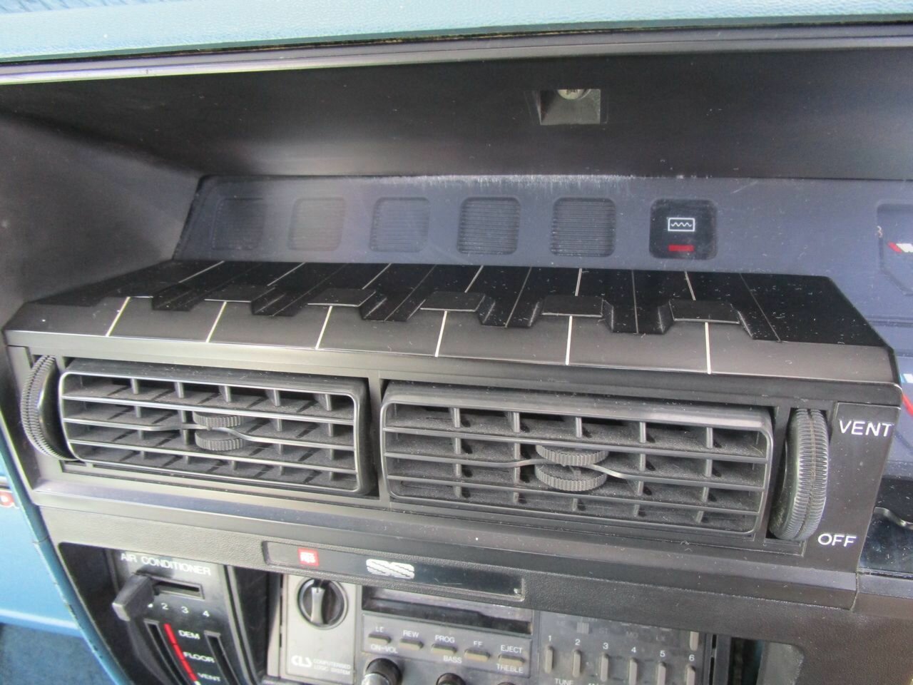 1984 HOLDEN COMMODORE VK SS BROCK SEDAN
