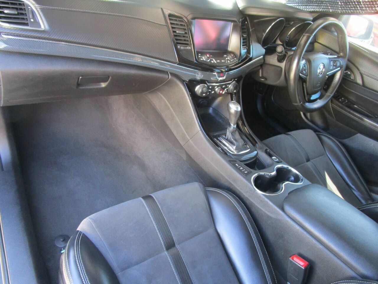 2015 HOLDEN COMMODORE SV6VF SEDAN