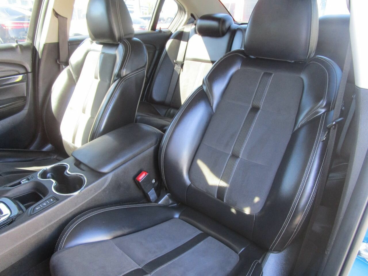 2015 HOLDEN COMMODORE SV6VF SEDAN