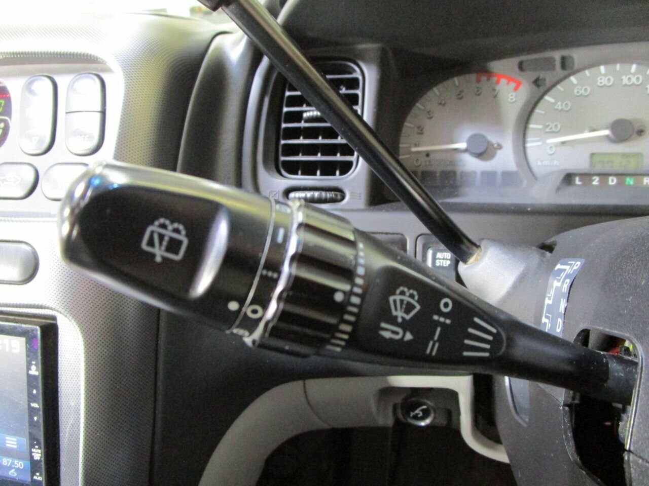2005 MITSUBISHI DELICA ACTIVE FIELD VAN