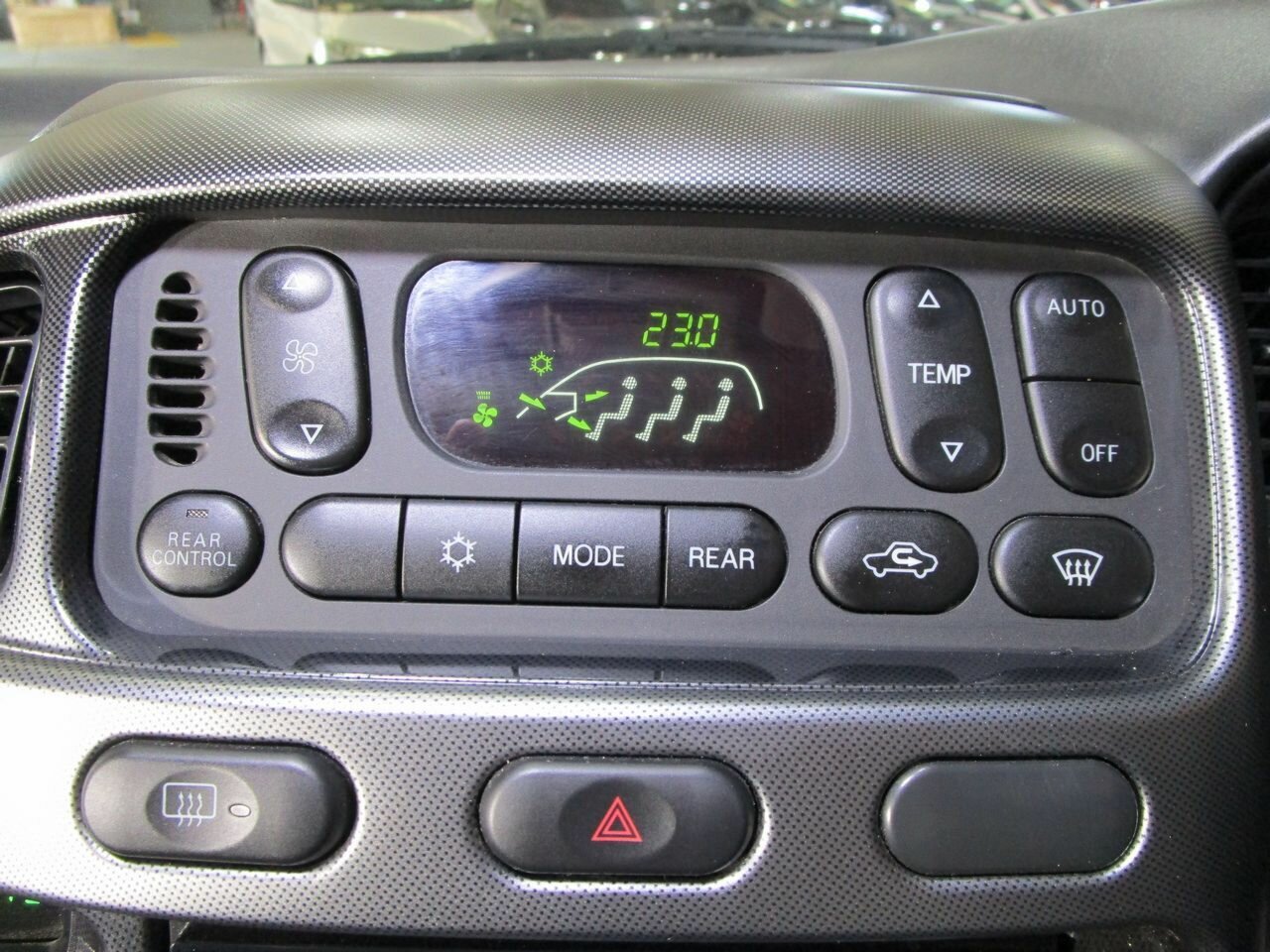 2005 MITSUBISHI DELICA ACTIVE FIELD VAN