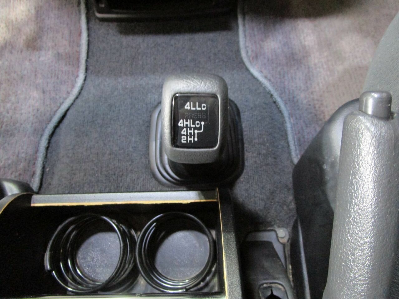 2005 MITSUBISHI DELICA ACTIVE FIELD VAN