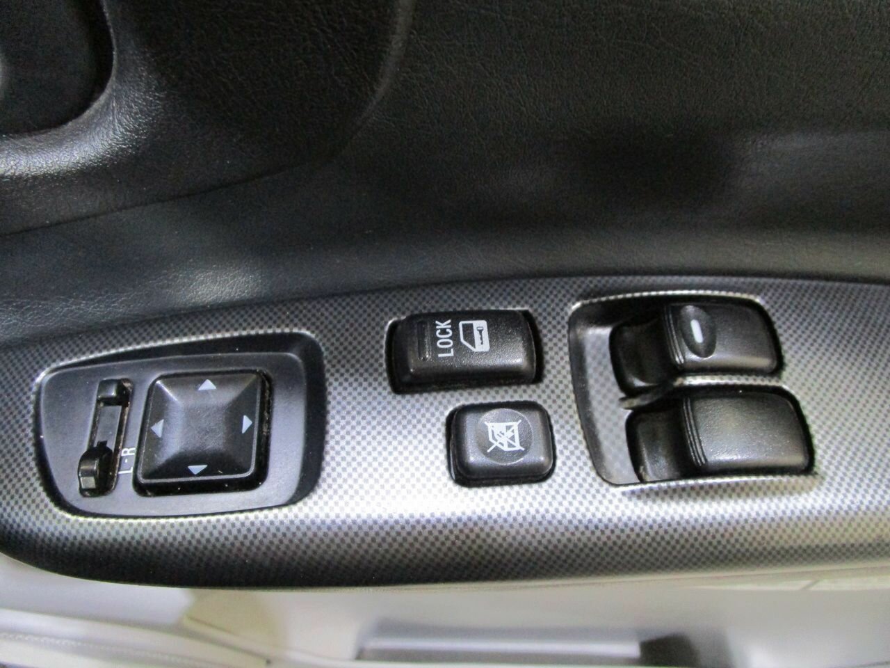 2005 MITSUBISHI DELICA ACTIVE FIELD VAN