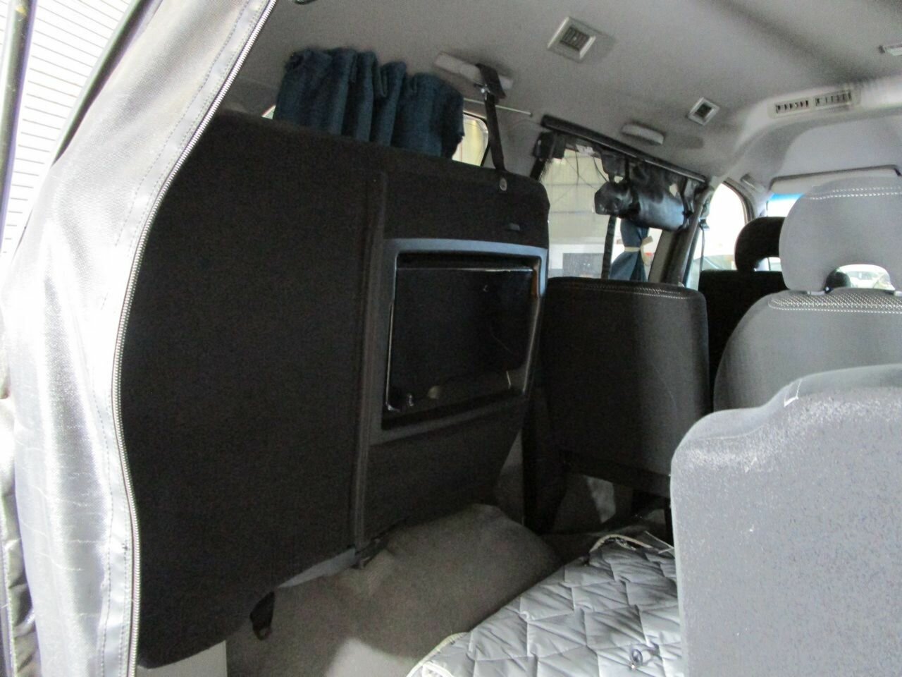 2005 MITSUBISHI DELICA ACTIVE FIELD VAN