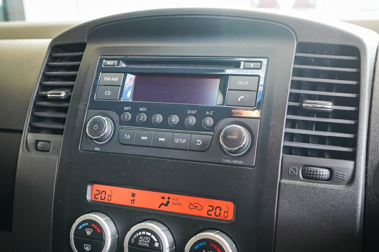 2013 NISSAN NAVARA ST (4X4)D40 MY12 CAB CHASSIS