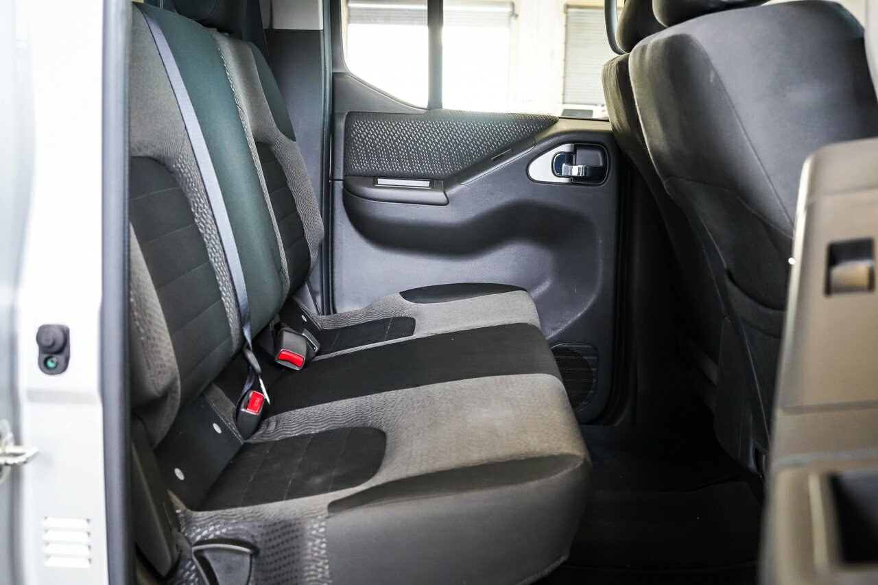 2013 NISSAN NAVARA ST (4X4)D40 MY12 CAB CHASSIS