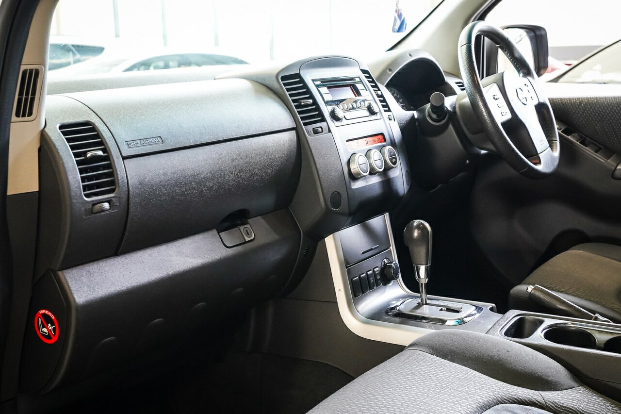 2013 NISSAN NAVARA ST (4X4)D40 MY12 CAB CHASSIS