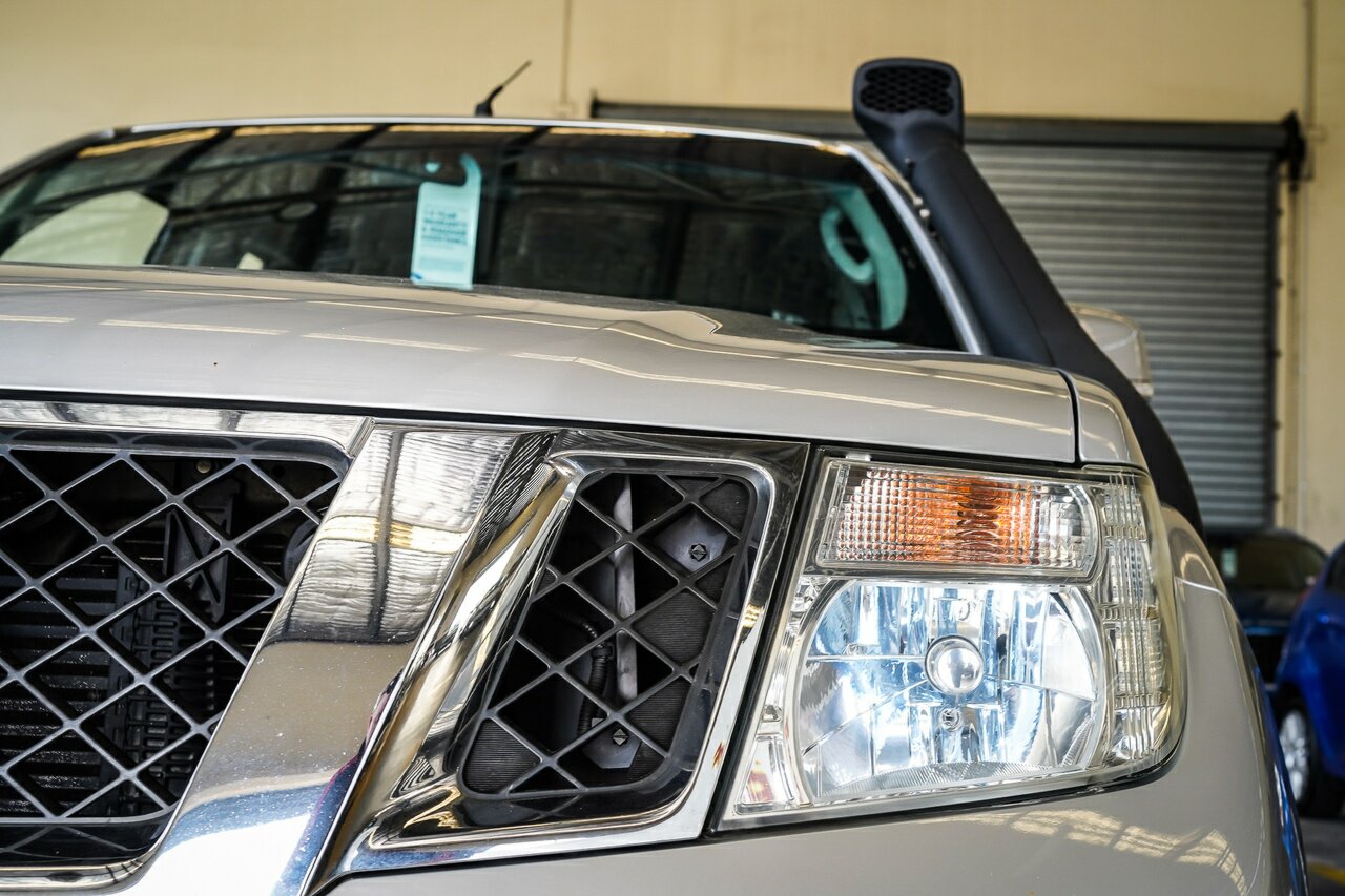 2013 NISSAN NAVARA ST (4X4)D40 MY12 CAB CHASSIS