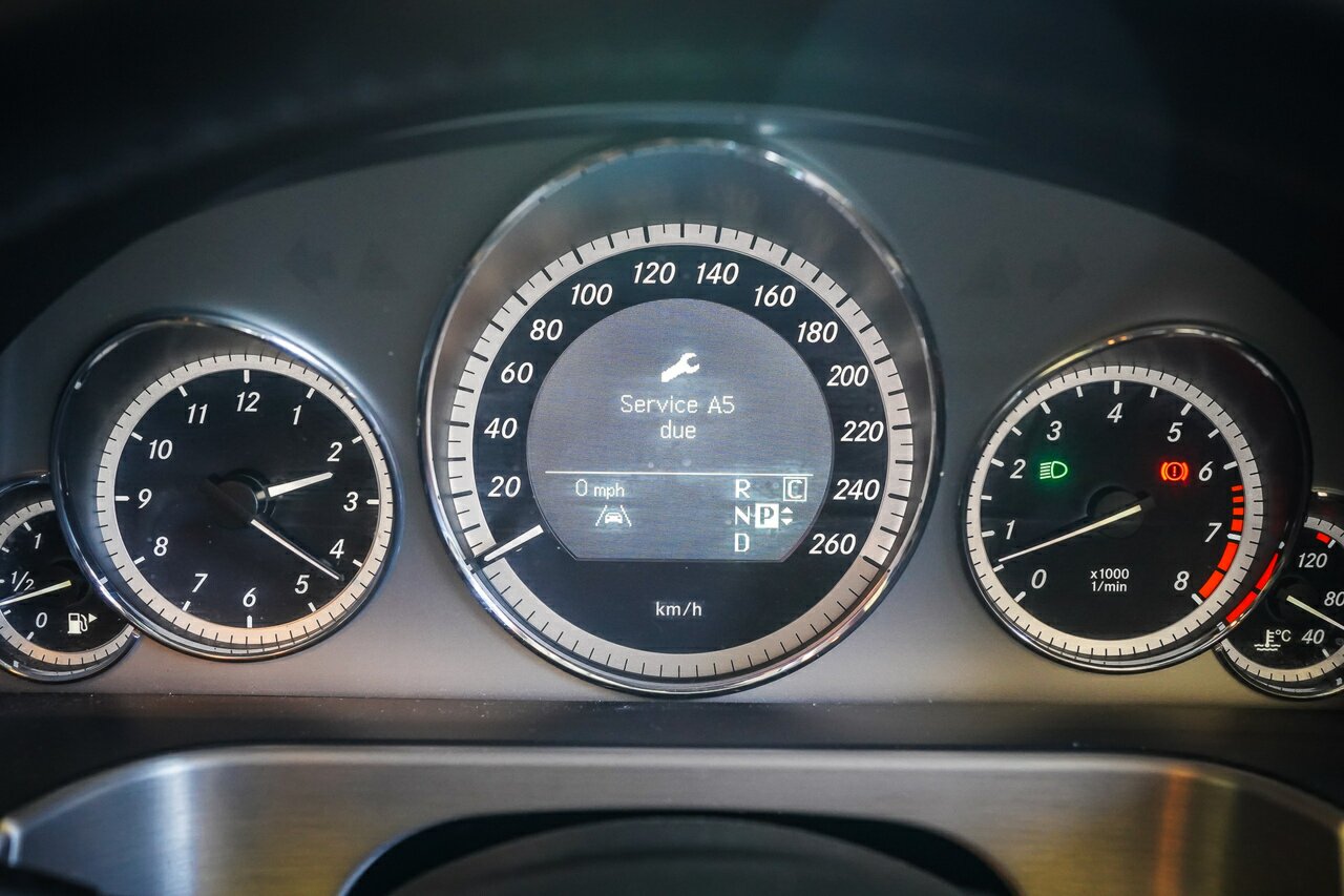 2010 MERCEDES-BENZ E-CLASS W212 E350 ESTATE 7G-TRONIC AVANTGARDE 7 SP SPORTS AUTOMATIC 5D WAGON