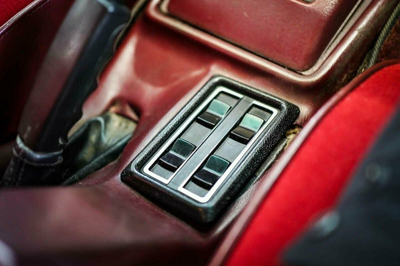 1980 HOLDEN COMMODORE VC SL/E 3 SP AUTOMATIC 4D SEDAN