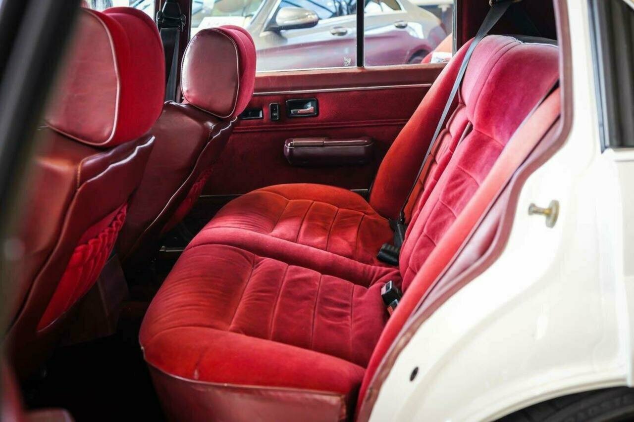 1980 HOLDEN COMMODORE VC SL/E 3 SP AUTOMATIC 4D SEDAN