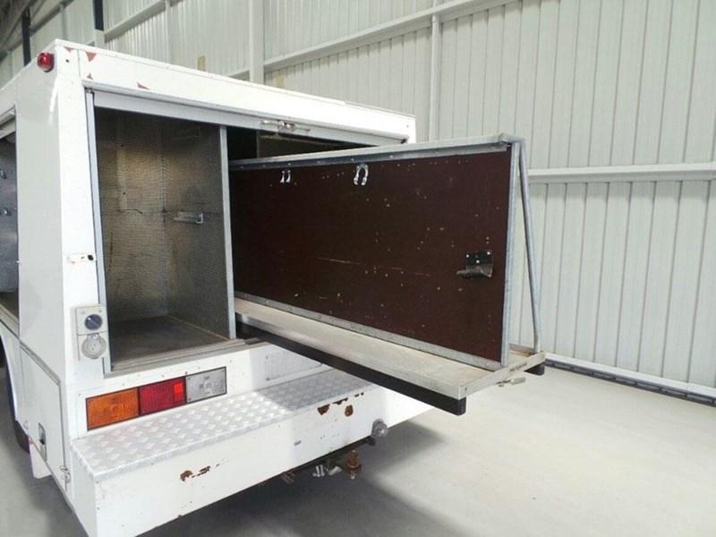 1989 MAZDA T4000 CREW CAB