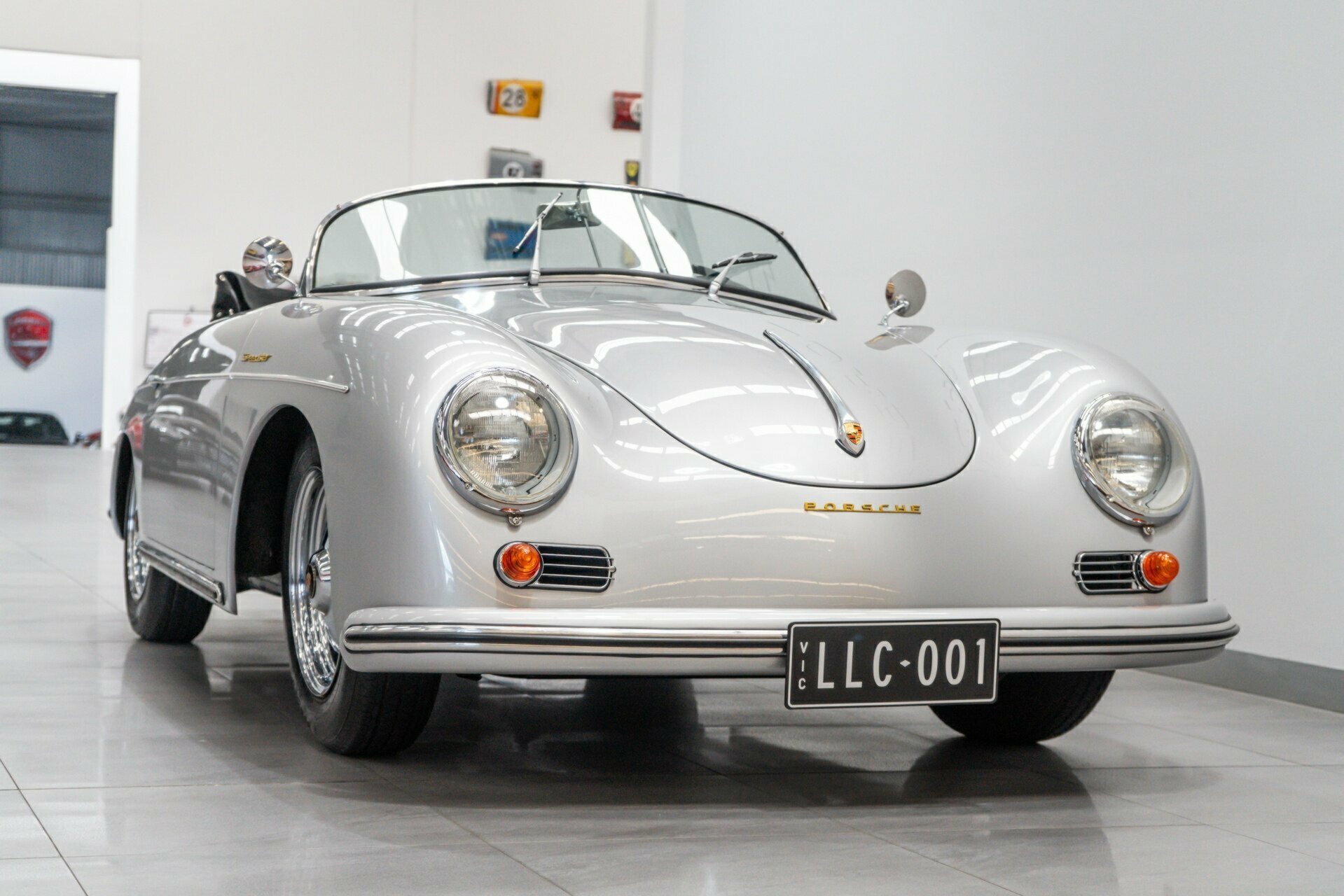 1956 PORSCHE 356 A SPEEDSTER 4 SP MANUAL 2D CABRIOLET