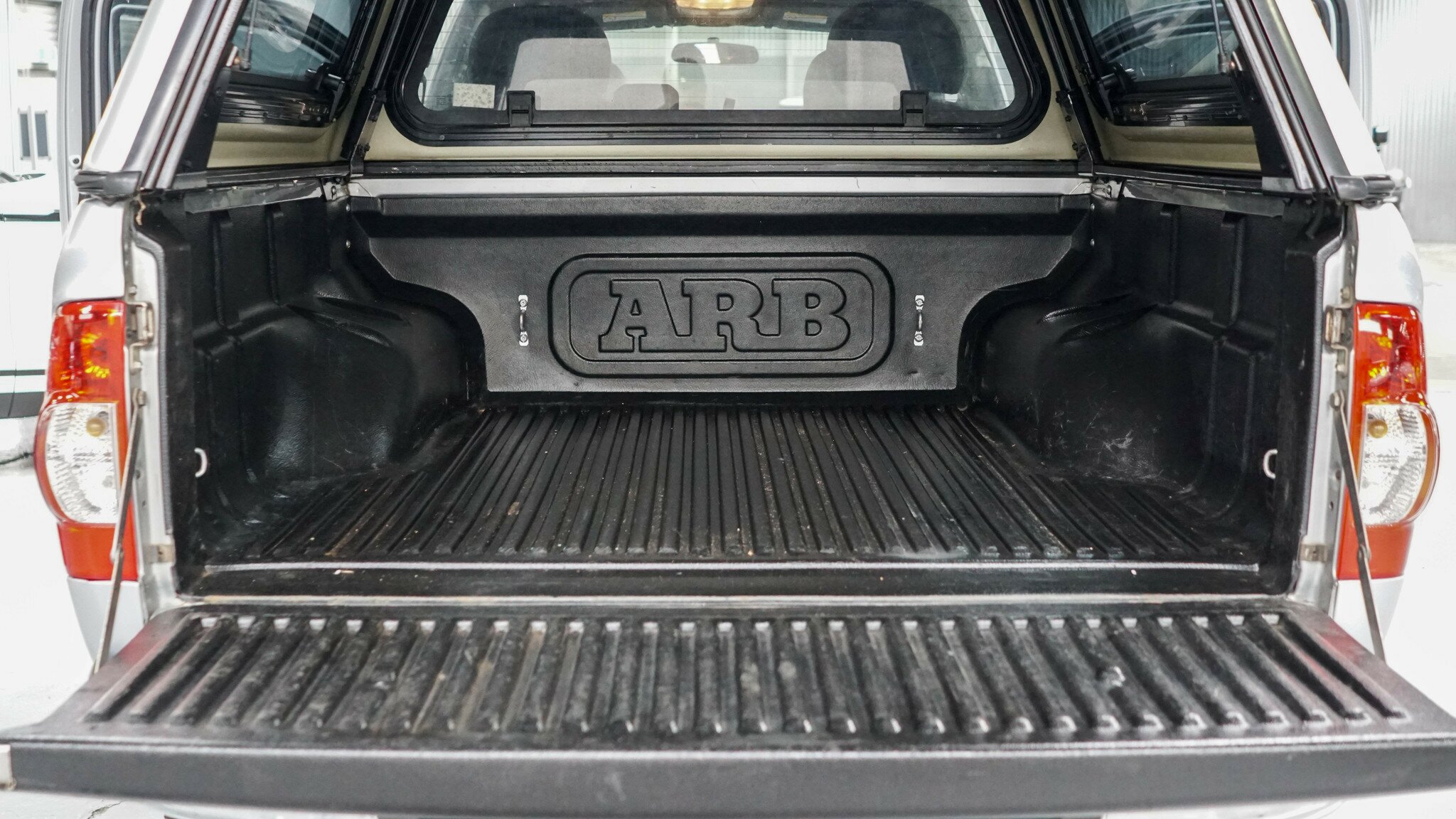 2011 ISUZU D-MAX TF MY10 LS (4X2) 4 SP AUTOMATIC 4D CREW CAB UTILITY