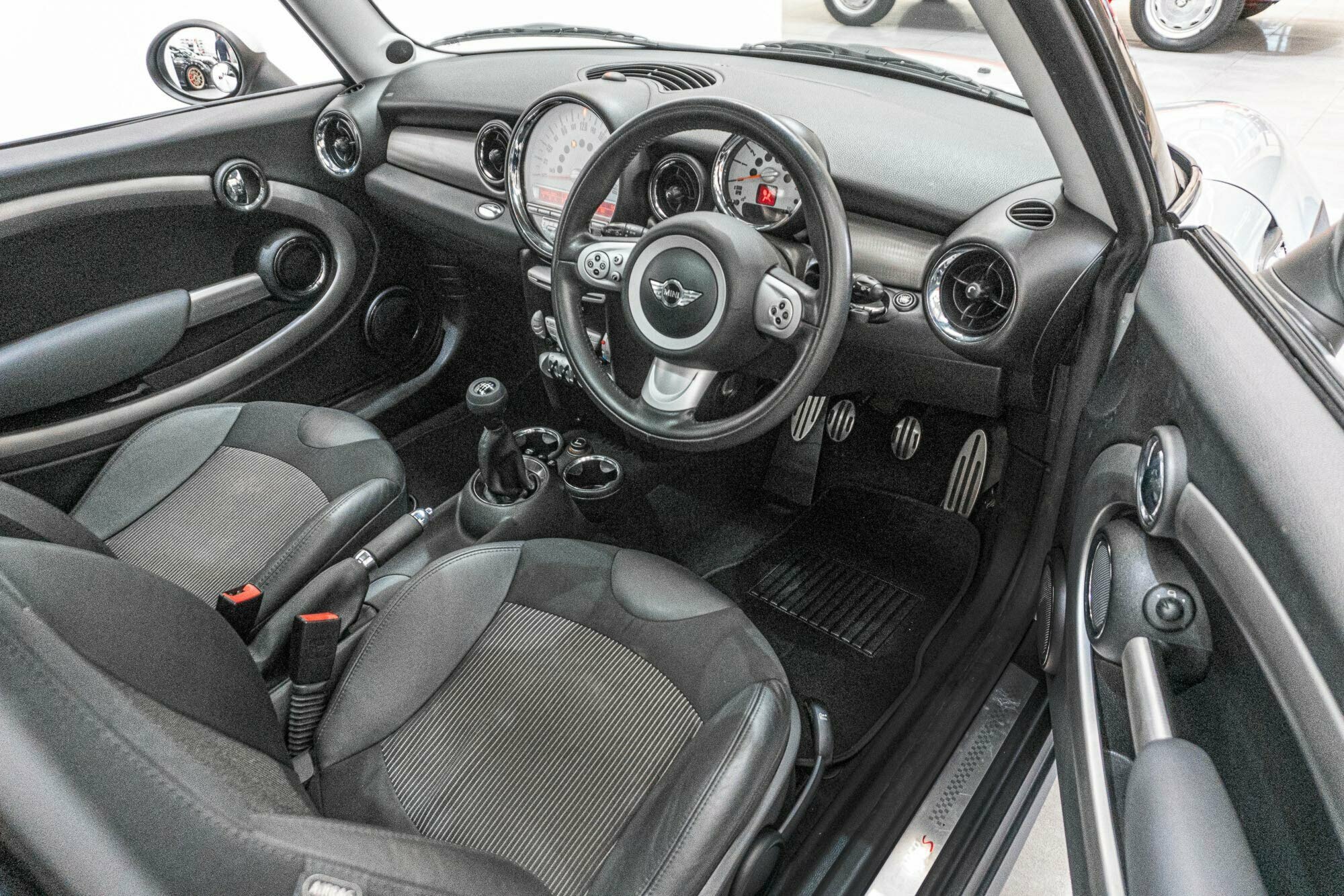 2008 MINI COOPER R56 S 6 SP MANUAL 2D HATCHBACK