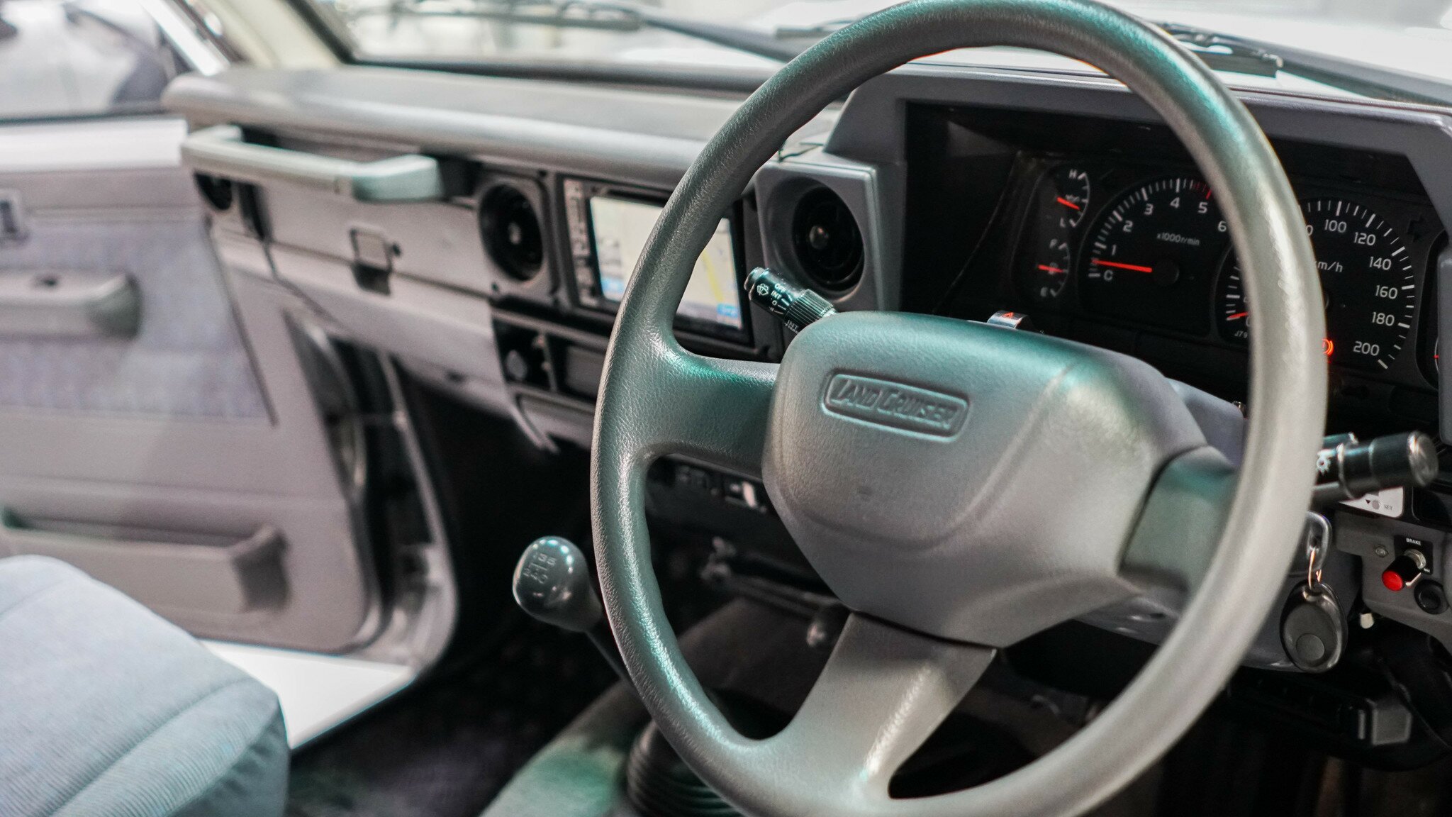 2009 TOYOTA LANDCRUISER VDJ76R GXL (4X4) 5 SP MANUAL 4D WAGON
