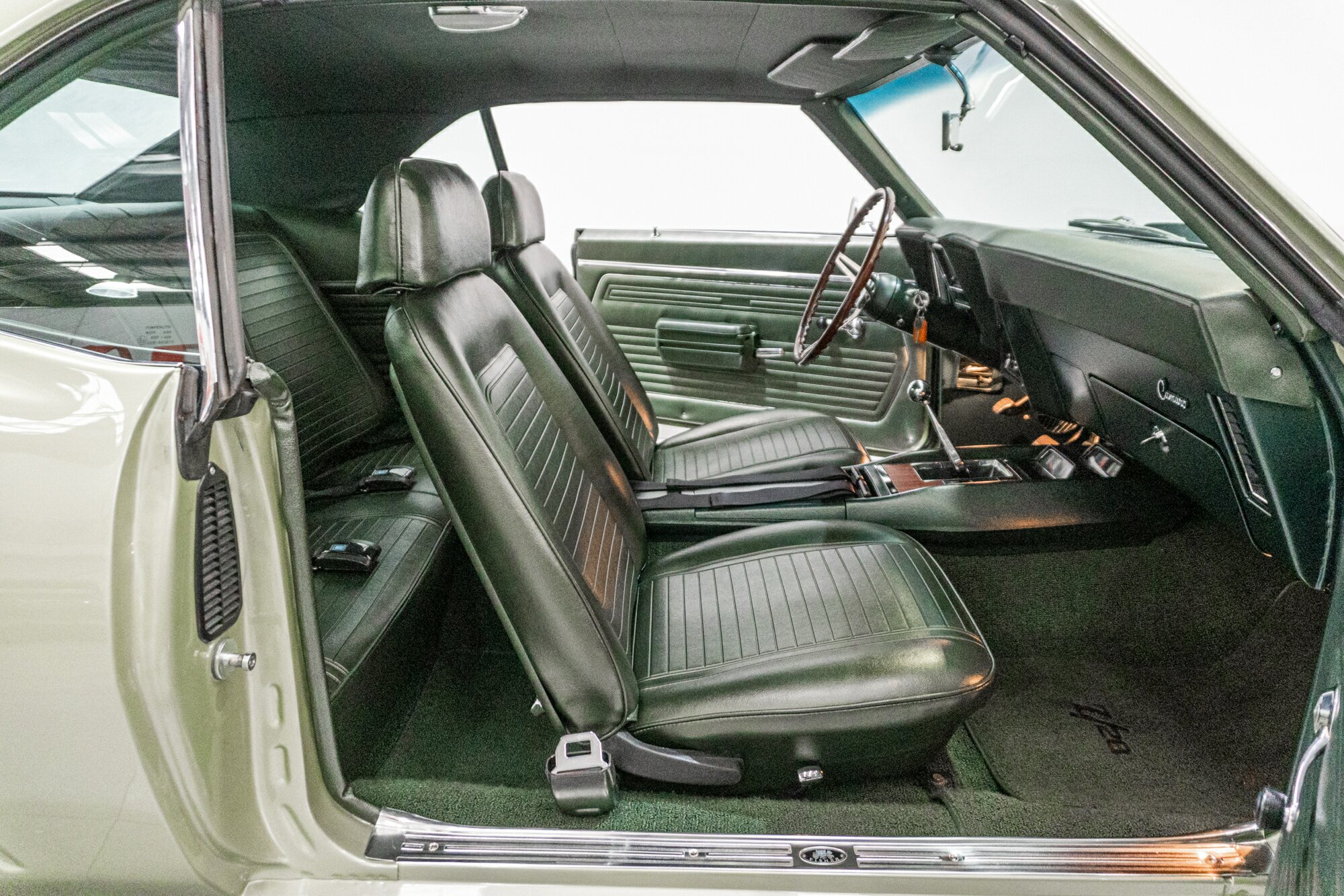 1969 CHEVROLET CAMARO 4 SP MANUAL 2D COUPE