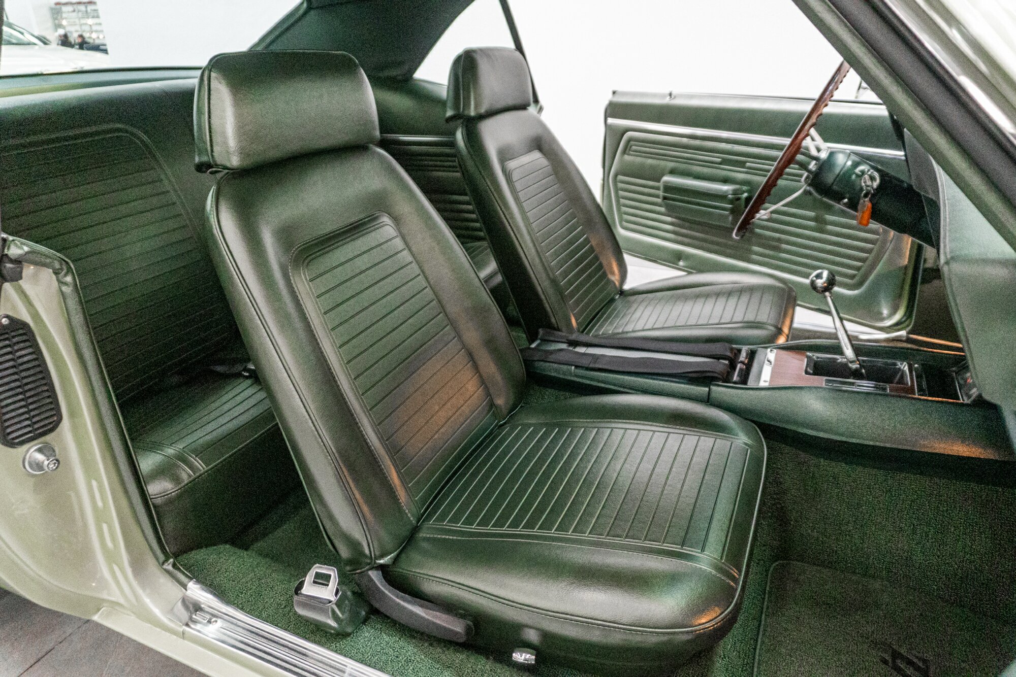 1969 CHEVROLET CAMARO 4 SP MANUAL 2D COUPE