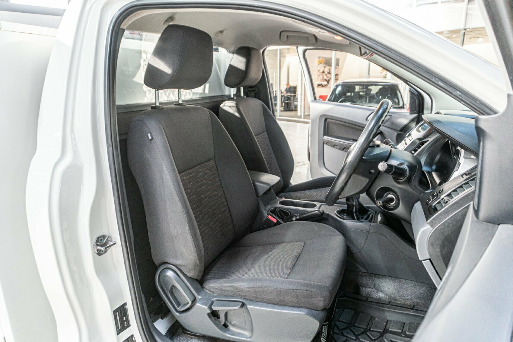 2012 FORD RANGER PX XL 2.2 (4X2) 6 SP MANUAL 2D CAB CHASSIS