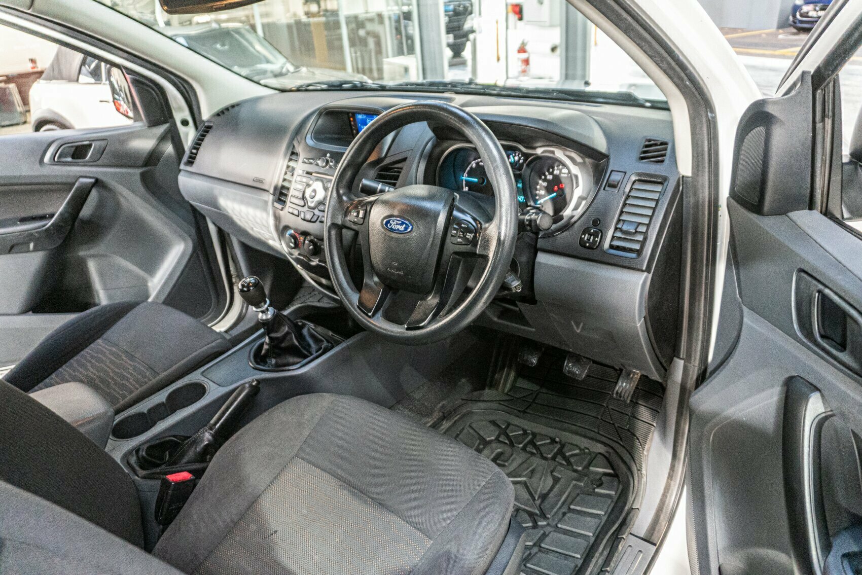 2012 FORD RANGER PX XL 2.2 (4X2) 6 SP MANUAL 2D CAB CHASSIS