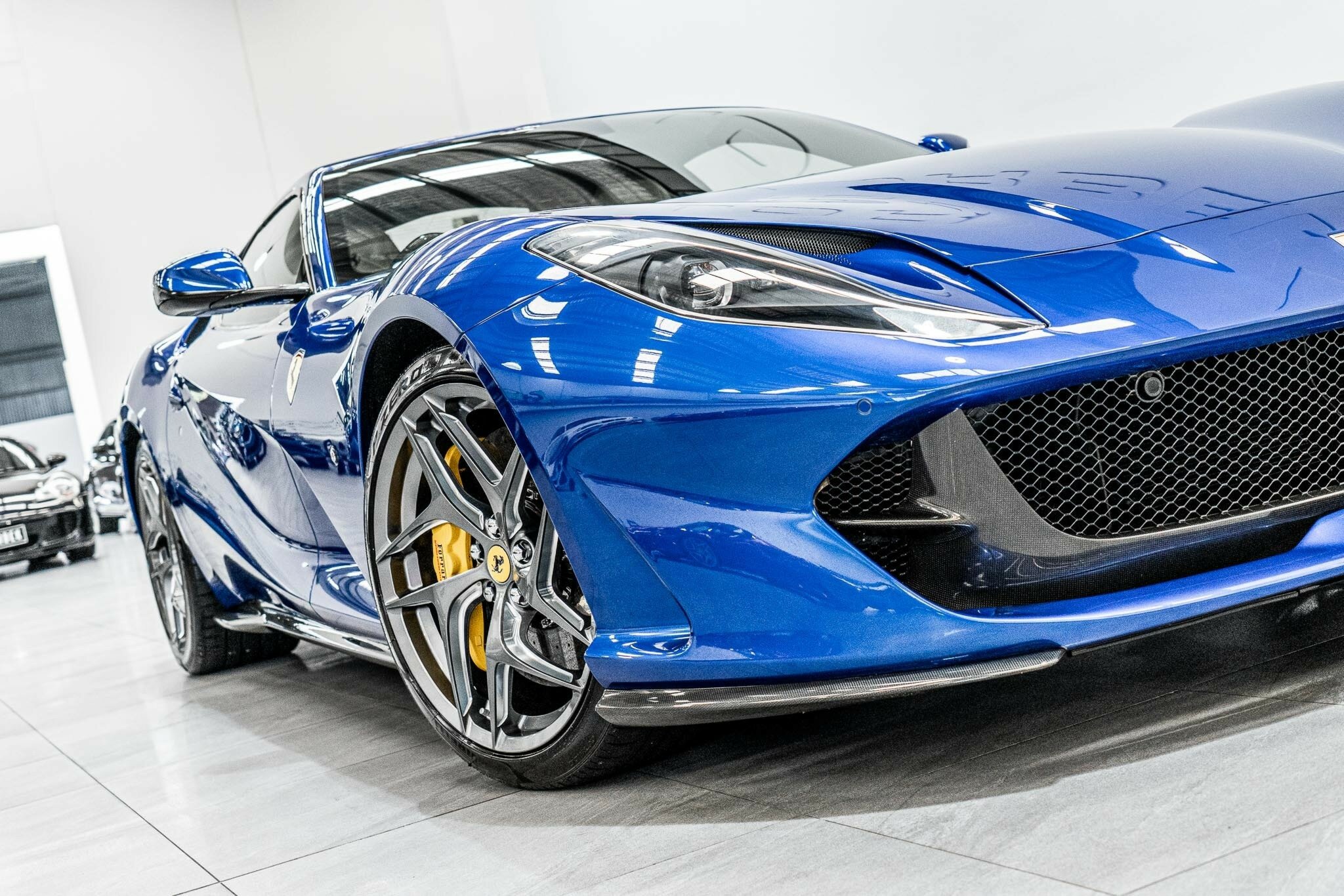 2019 FERRARI 812 F152 SUPERFAST 7 SP AUTOMATIC 2D COUPE