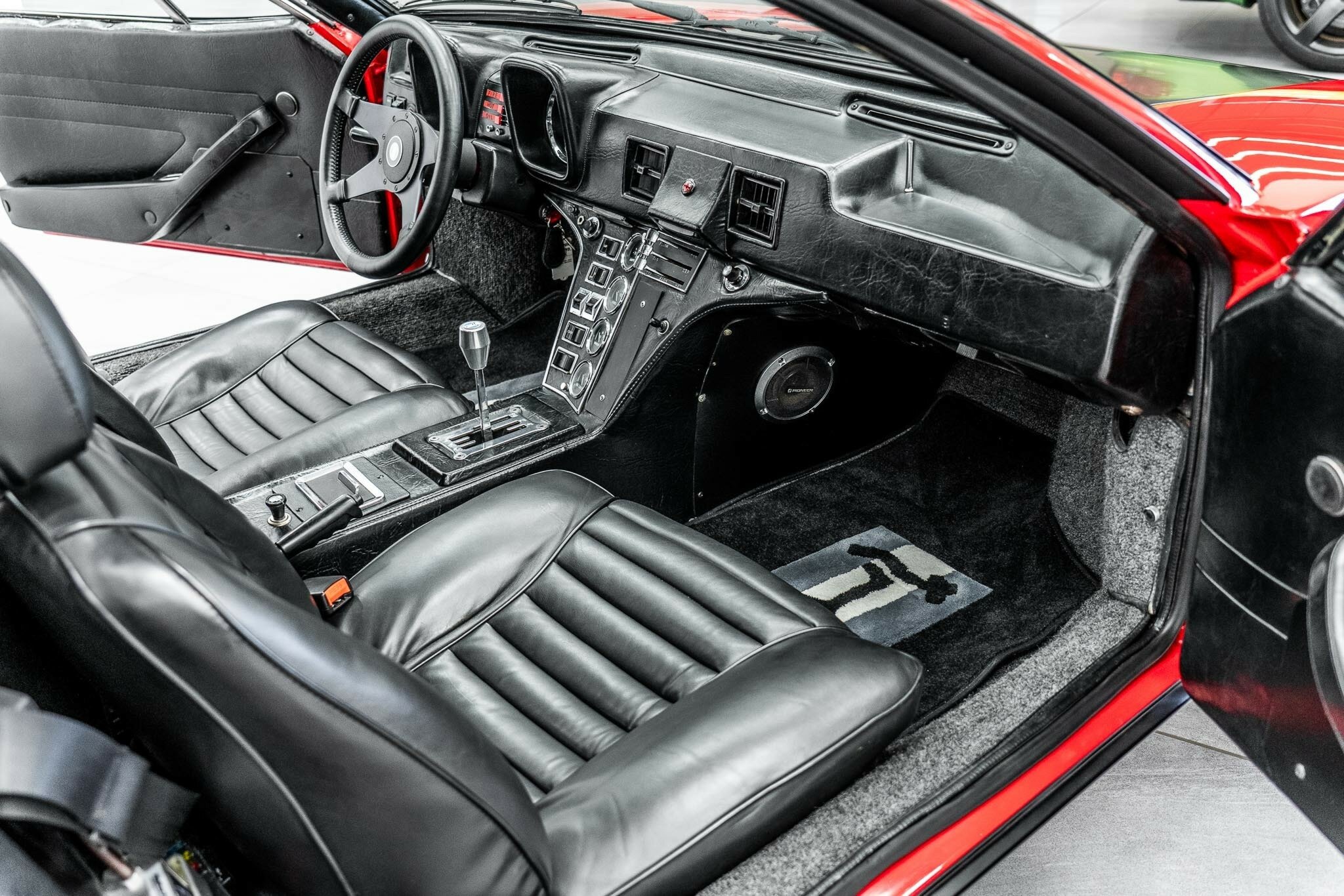 1972 DE TOMASO PANTERA GTS 5 SP MANUAL 2D COUPE