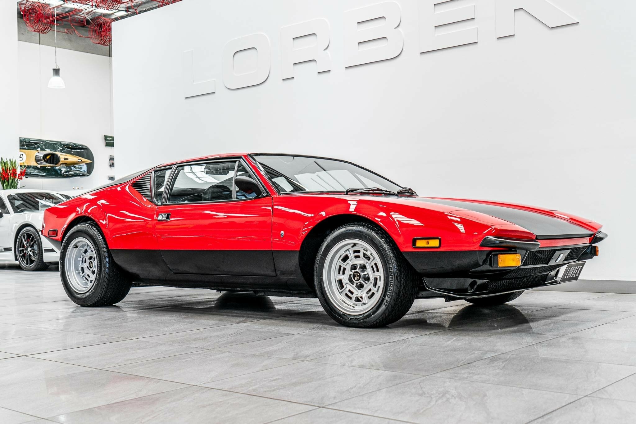 1972 DE TOMASO PANTERA GTS 5 SP MANUAL 2D COUPE