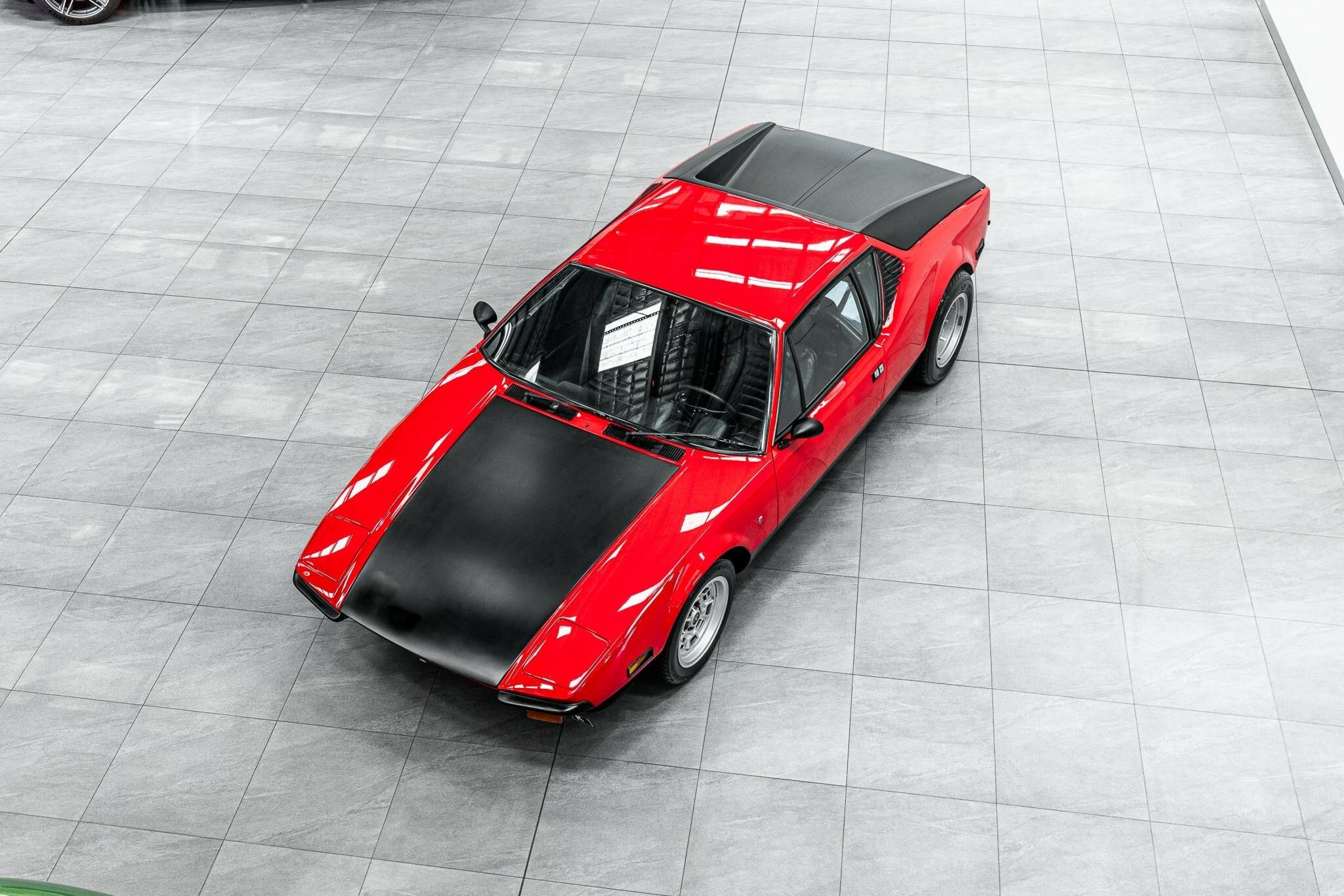 1972 DE TOMASO PANTERA GTS 5 SP MANUAL 2D COUPE