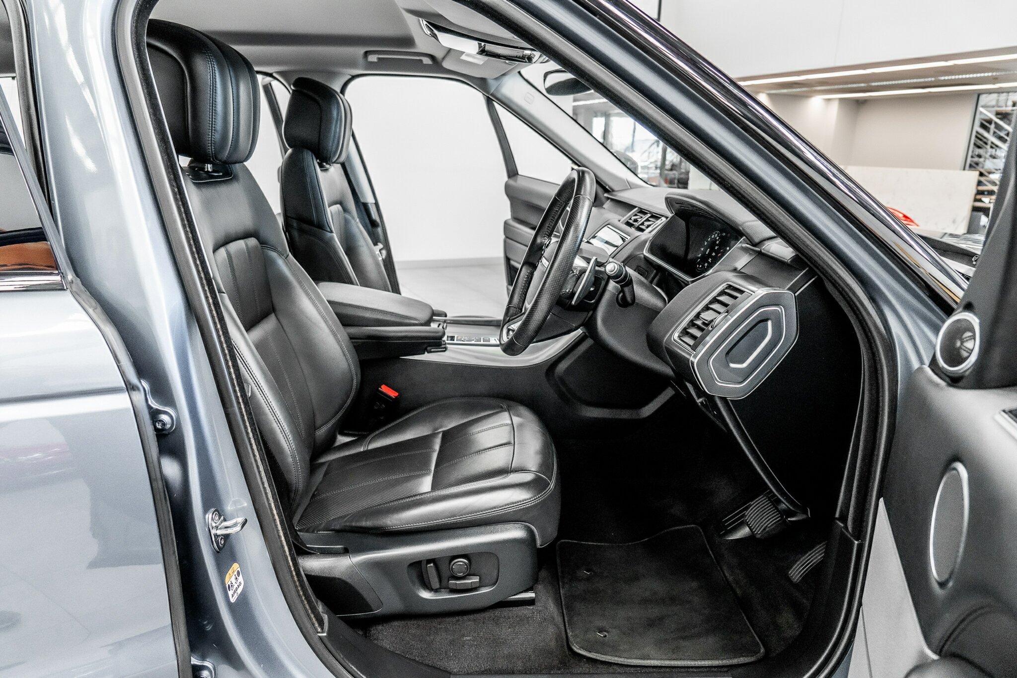 2019 LAND ROVER RANGE ROVER L494 MY19.5 SPORT SDV6 SE (183KW) 8 SP AUTOMATIC 4D WAGON