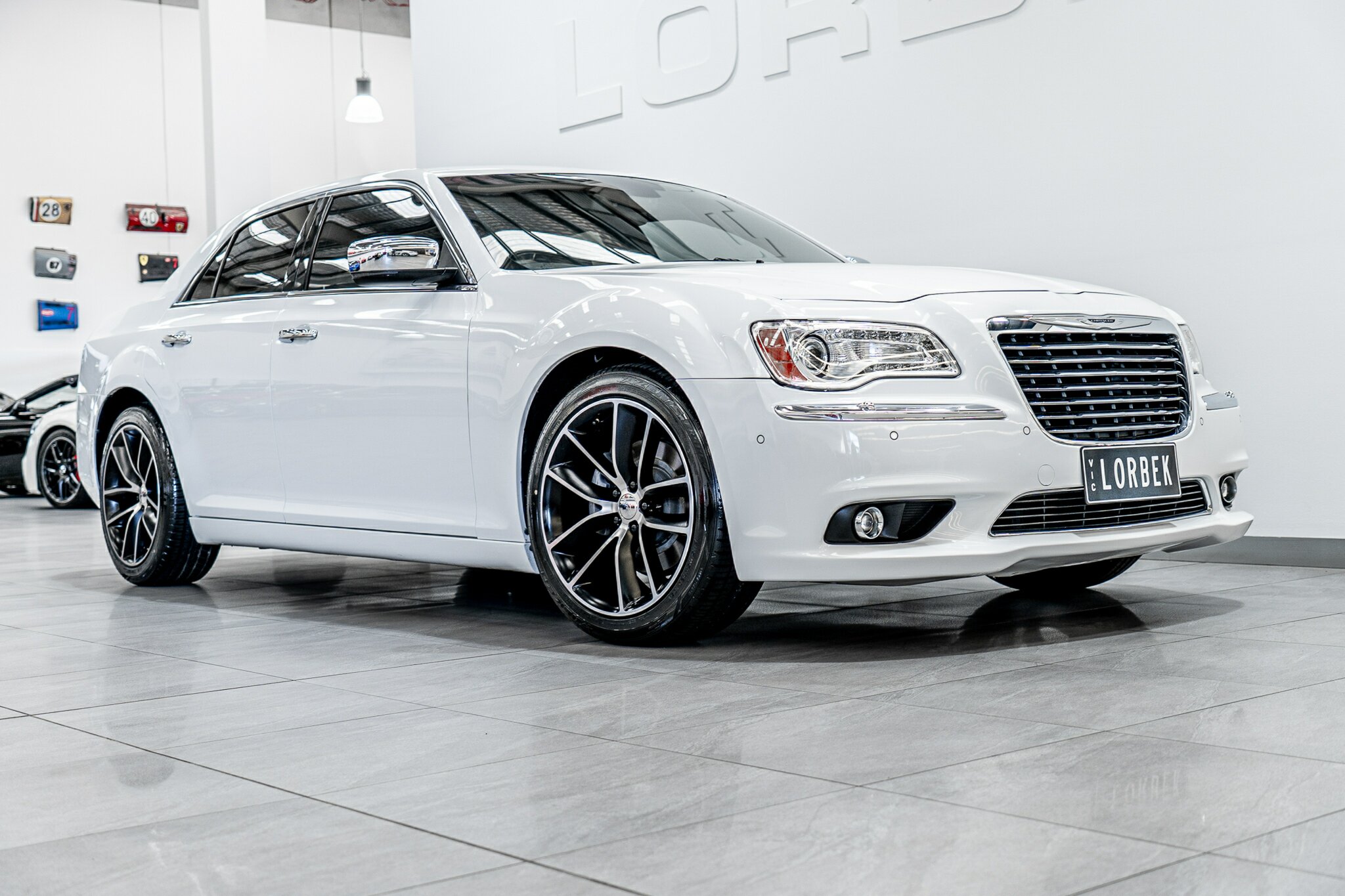 2013 CHRYSLER 300 MY12 C 8 SP AUTOMATIC 4D SEDAN