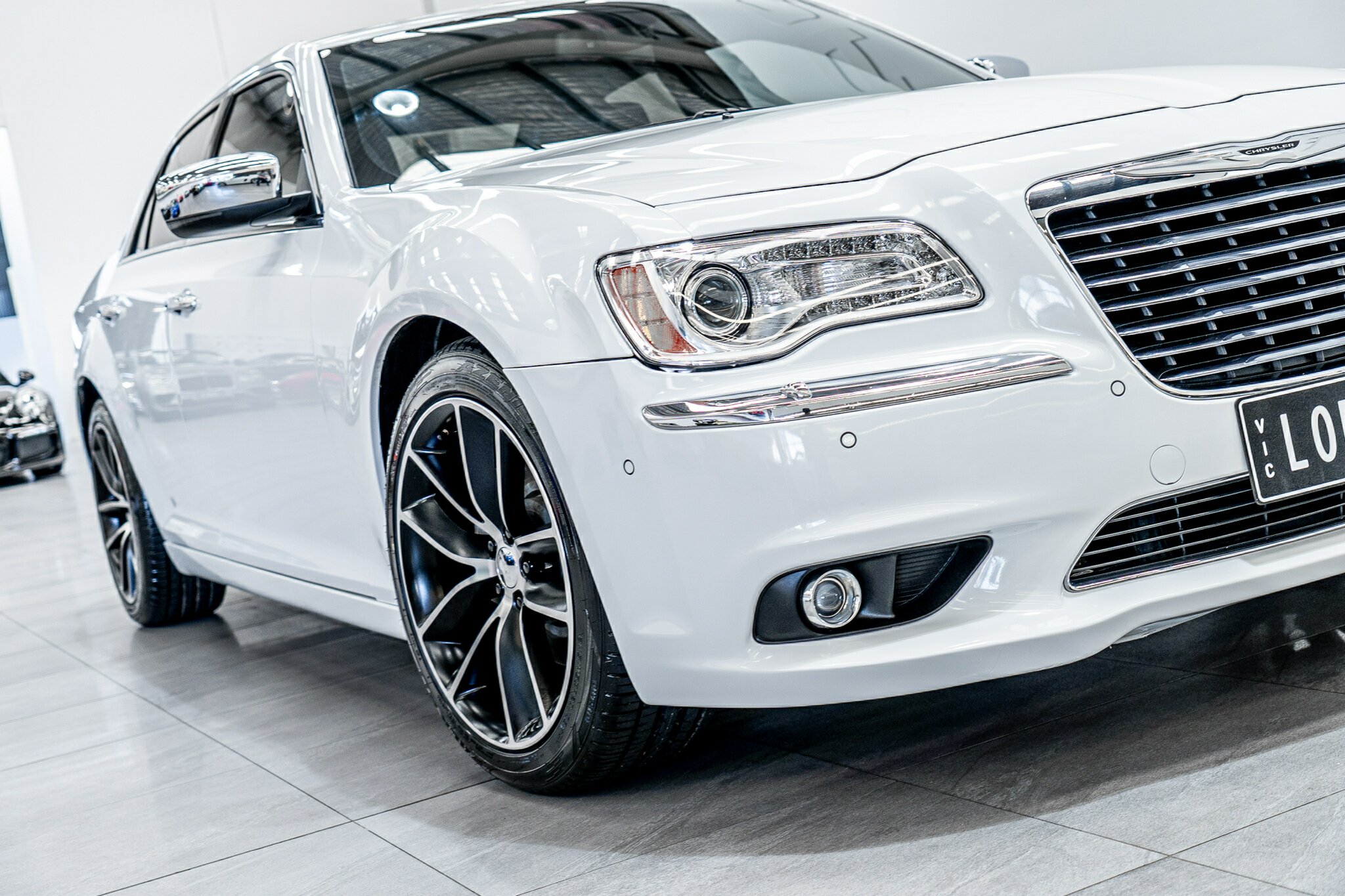 2013 CHRYSLER 300 MY12 C 8 SP AUTOMATIC 4D SEDAN