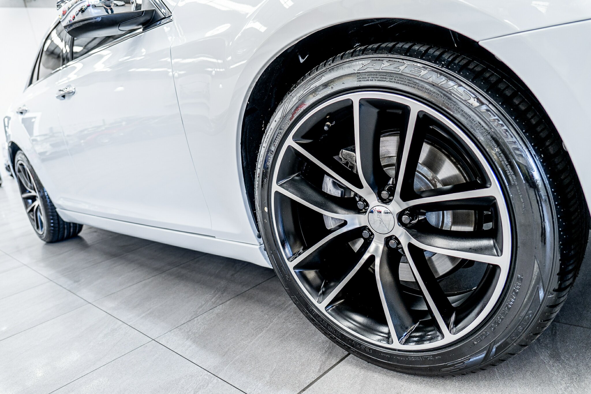 2013 CHRYSLER 300 MY12 C 8 SP AUTOMATIC 4D SEDAN