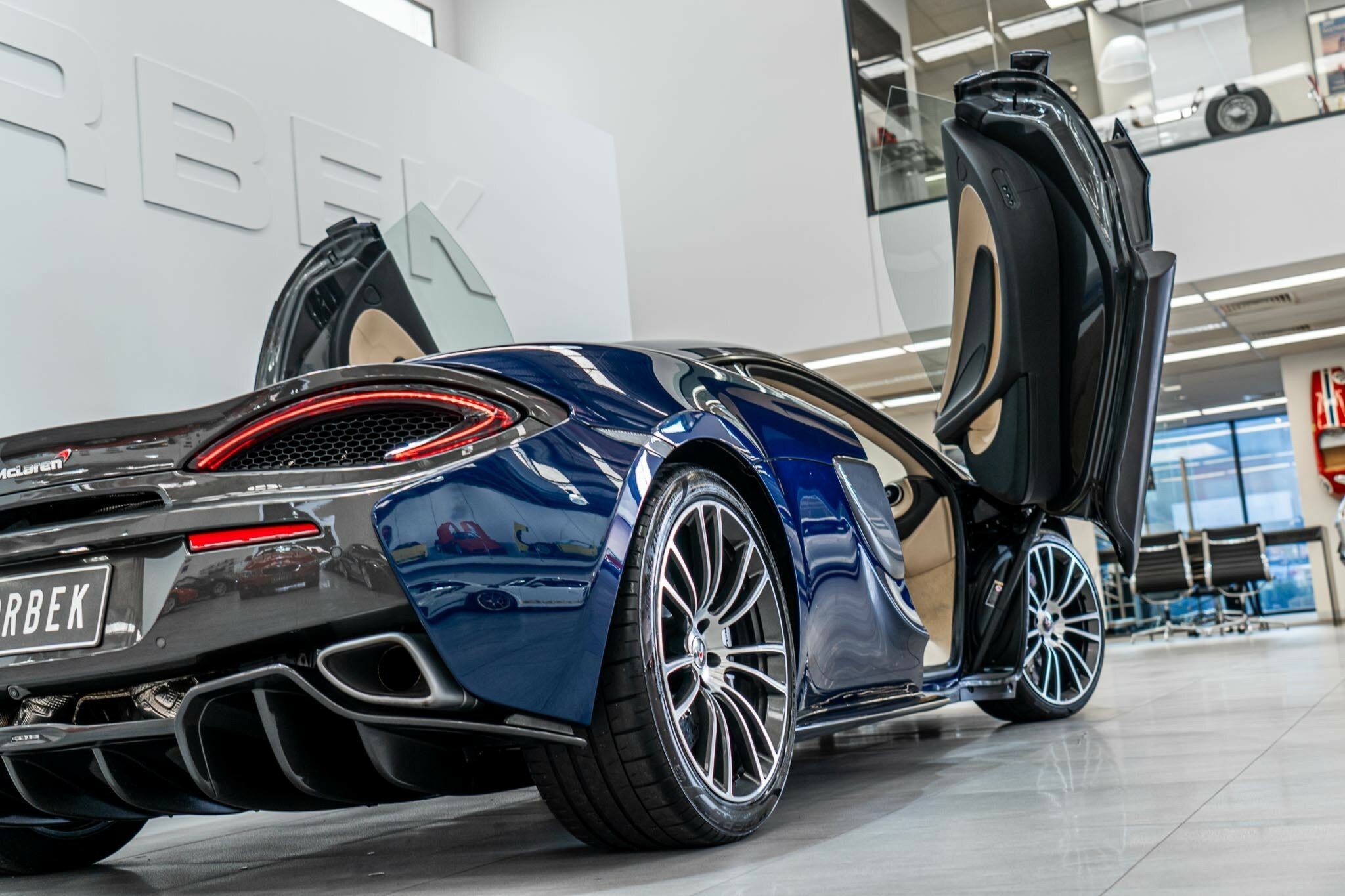 2018 MCLAREN 570S 7 SP AUTOMATIC 2D COUPE
