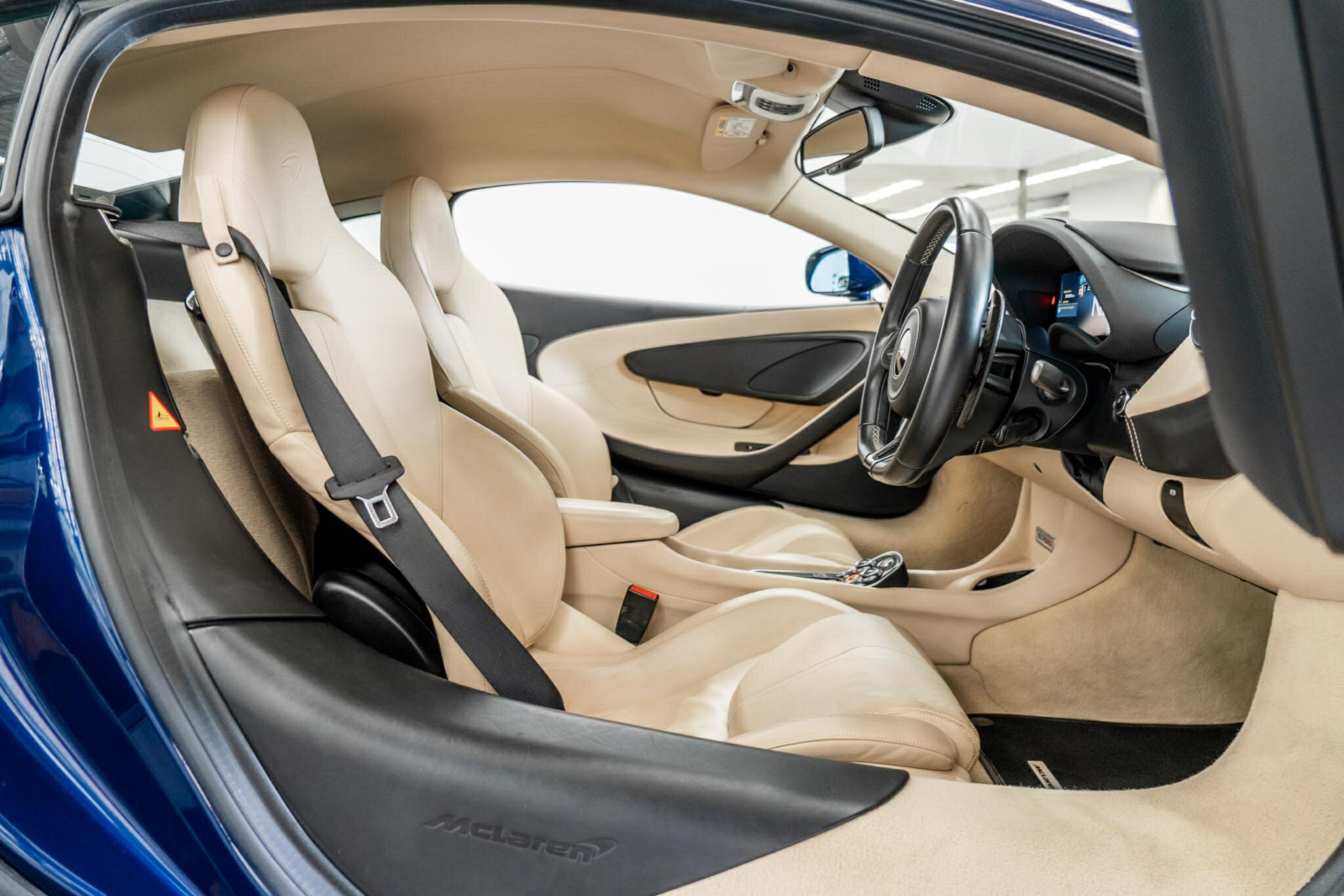 2018 MCLAREN 570S 7 SP AUTOMATIC 2D COUPE