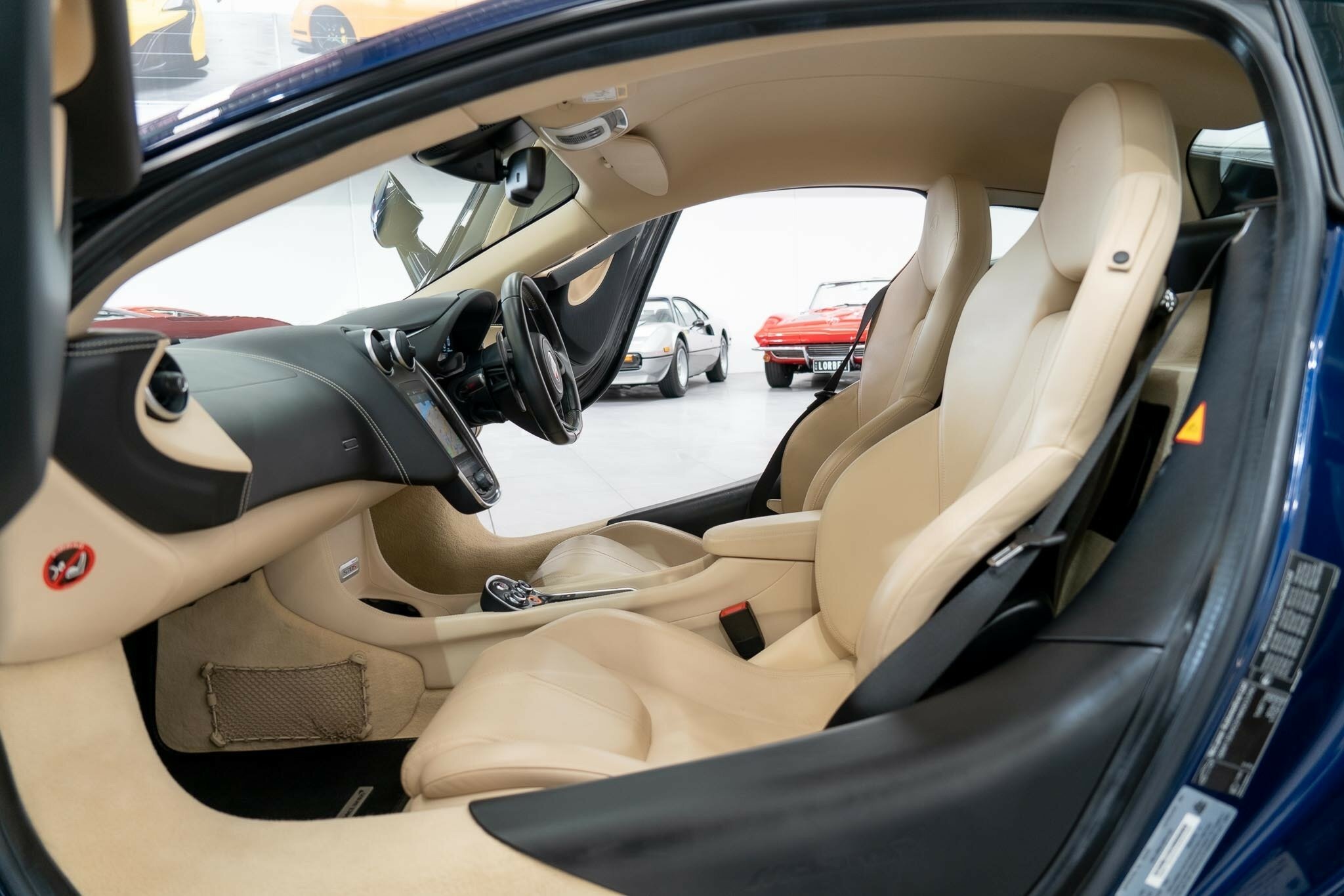 2018 MCLAREN 570S 7 SP AUTOMATIC 2D COUPE
