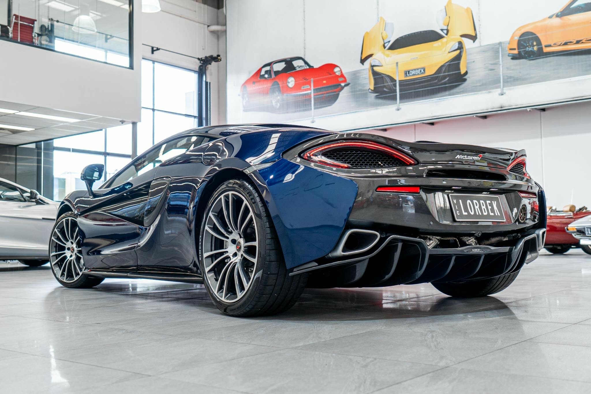 2018 MCLAREN 570S 7 SP AUTOMATIC 2D COUPE