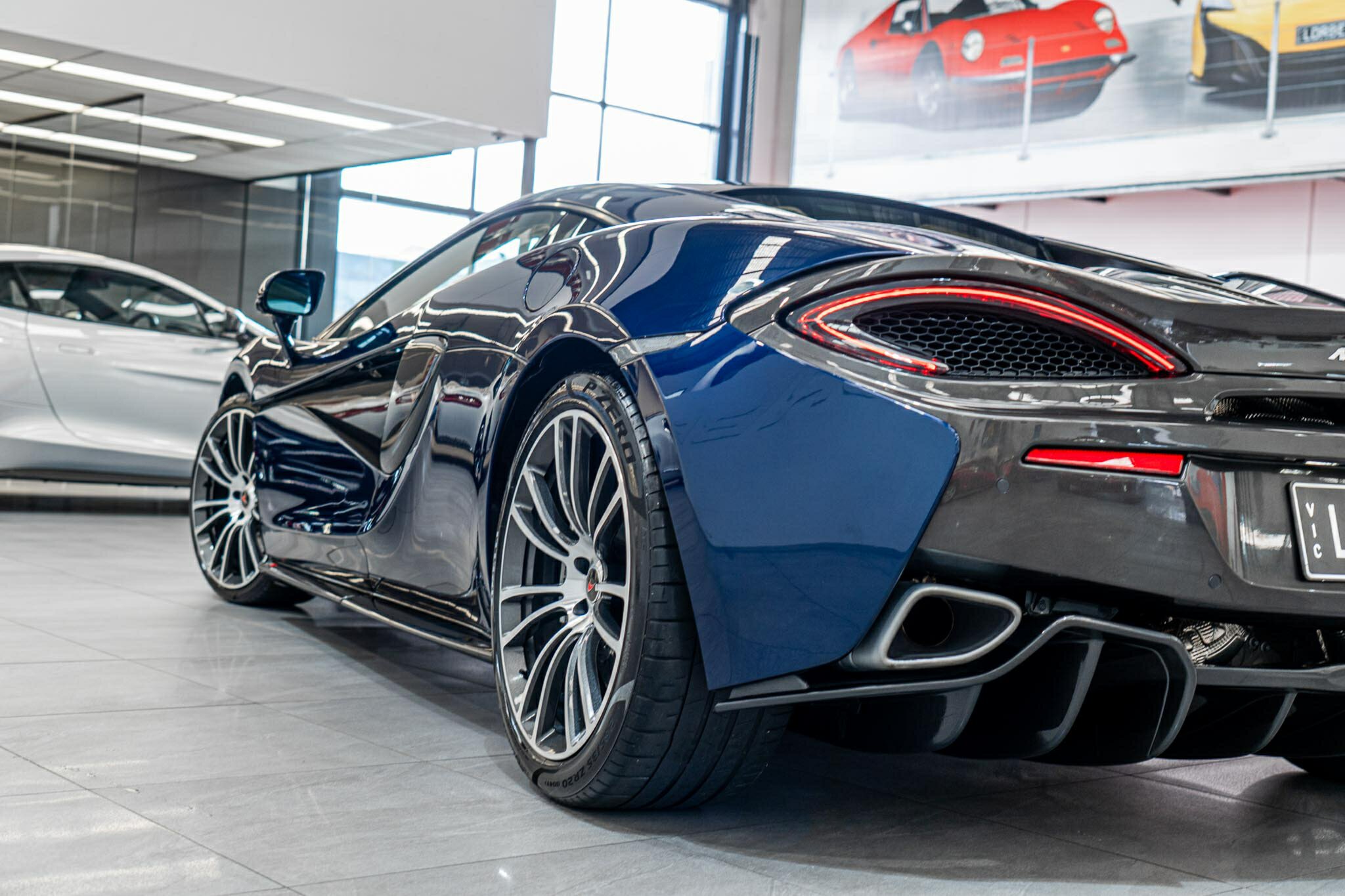 2018 MCLAREN 570S 7 SP AUTOMATIC 2D COUPE