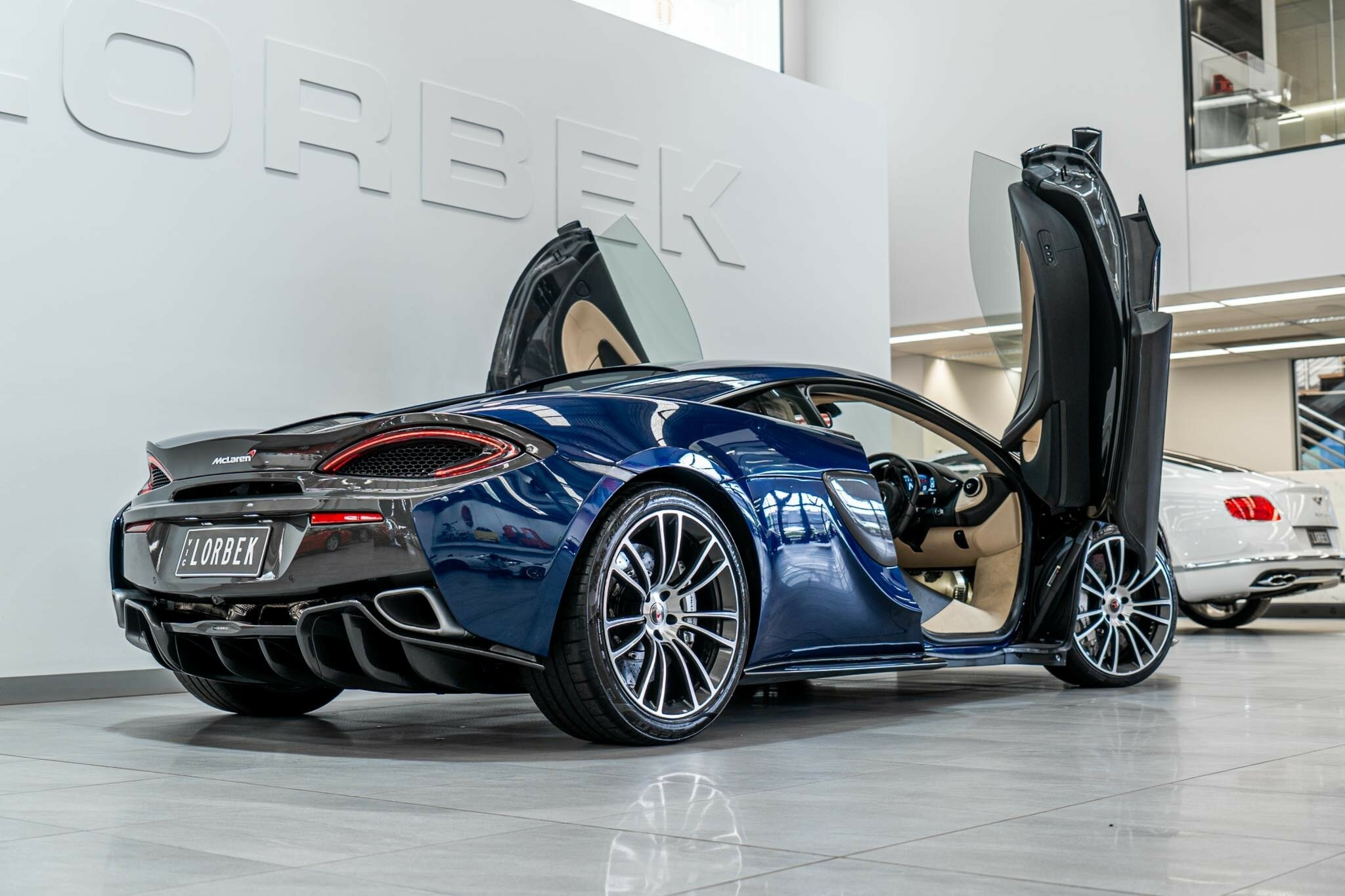 2018 MCLAREN 570S 7 SP AUTOMATIC 2D COUPE