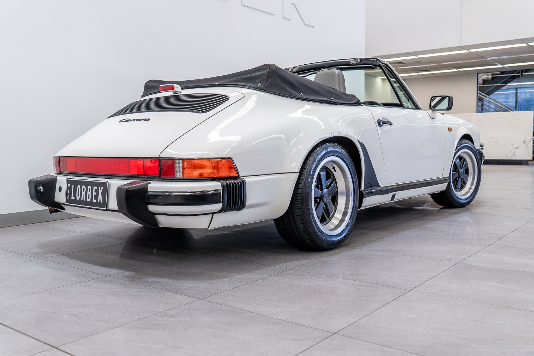 1987 PORSCHE 911 CARRERA 5 SP MANUAL 2D CABRIOLET