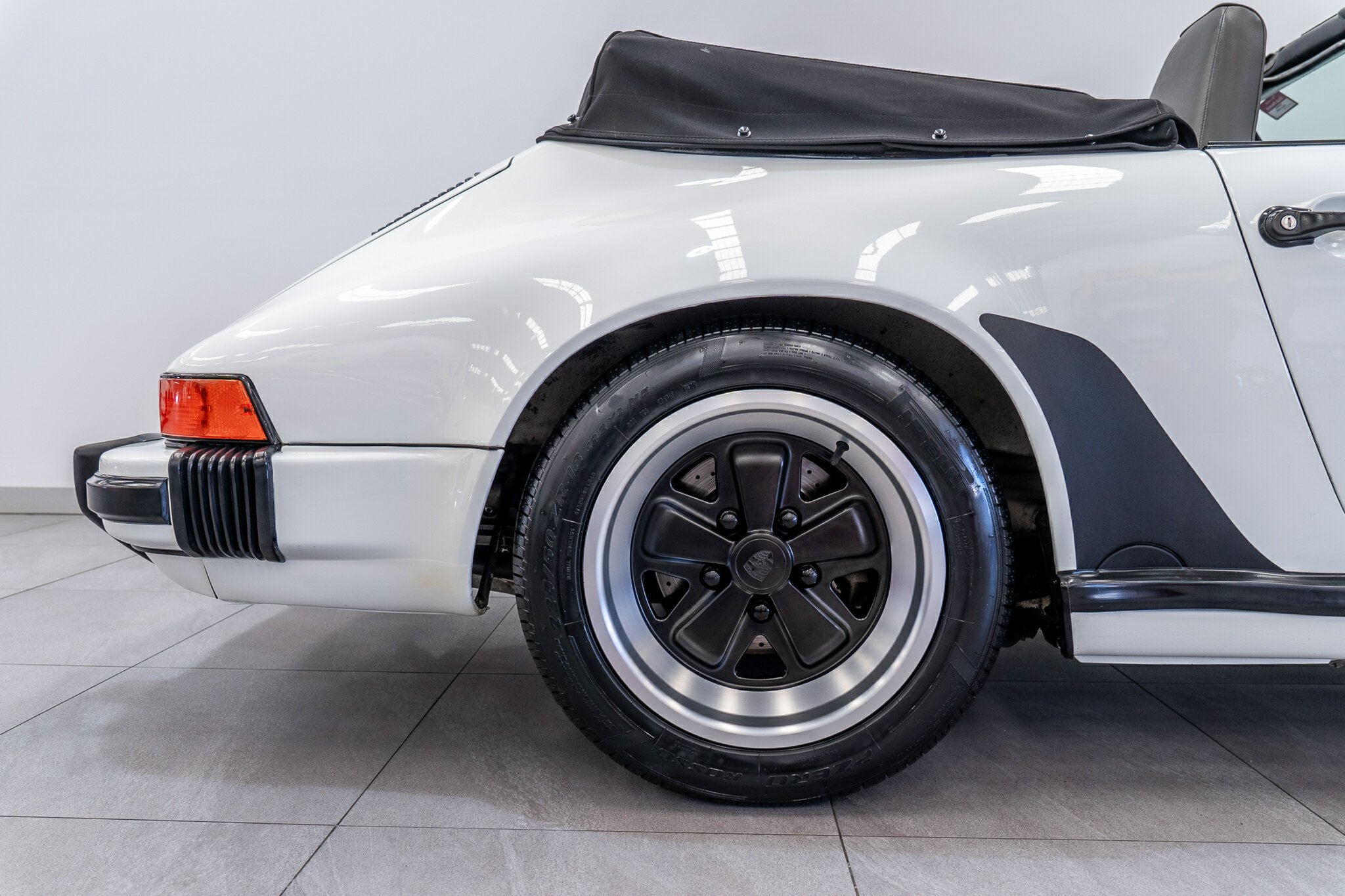 1987 PORSCHE 911 CARRERA 5 SP MANUAL 2D CABRIOLET