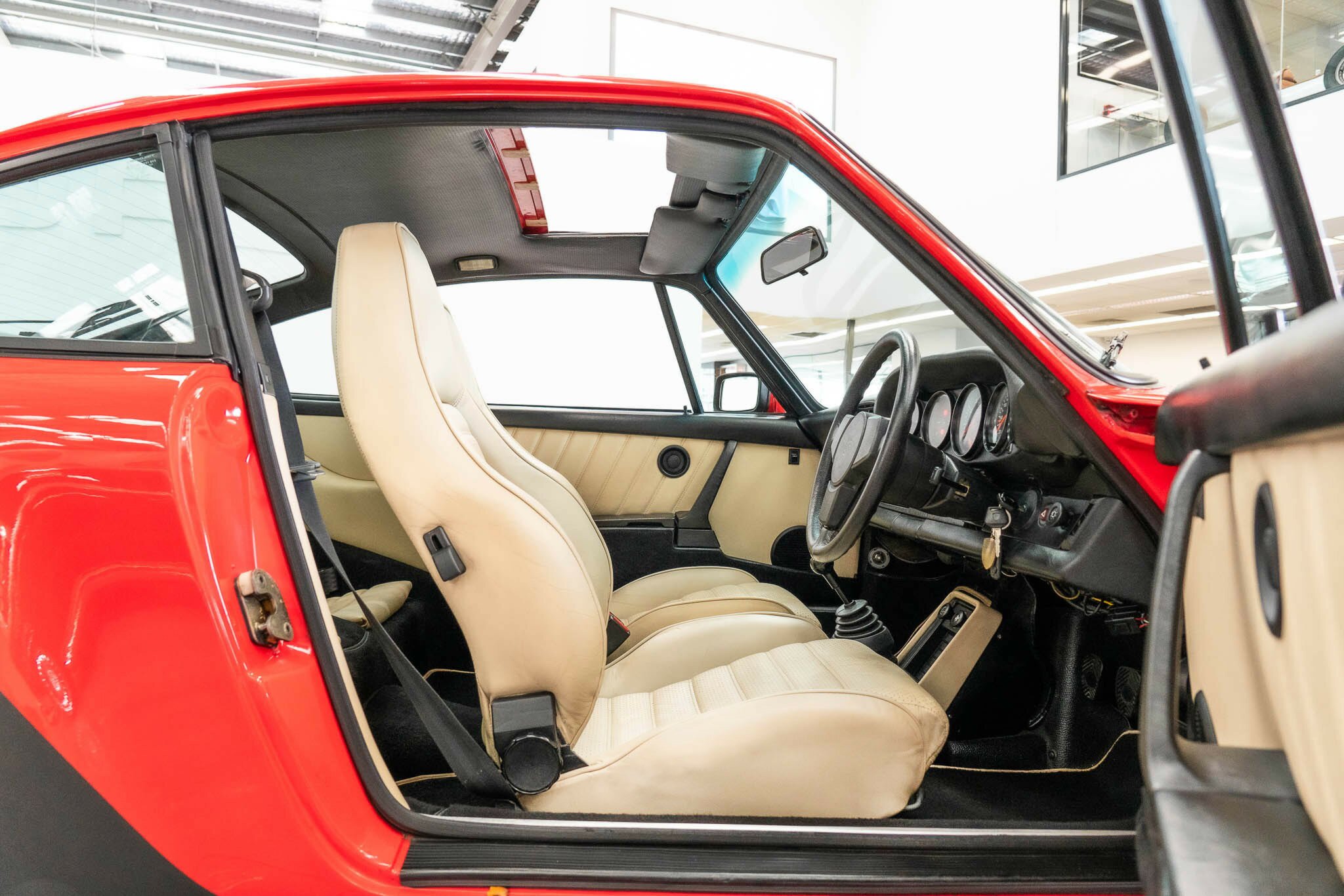1982 PORSCHE 911 TURBO (930) 4 SP MANUAL 2D COUPE