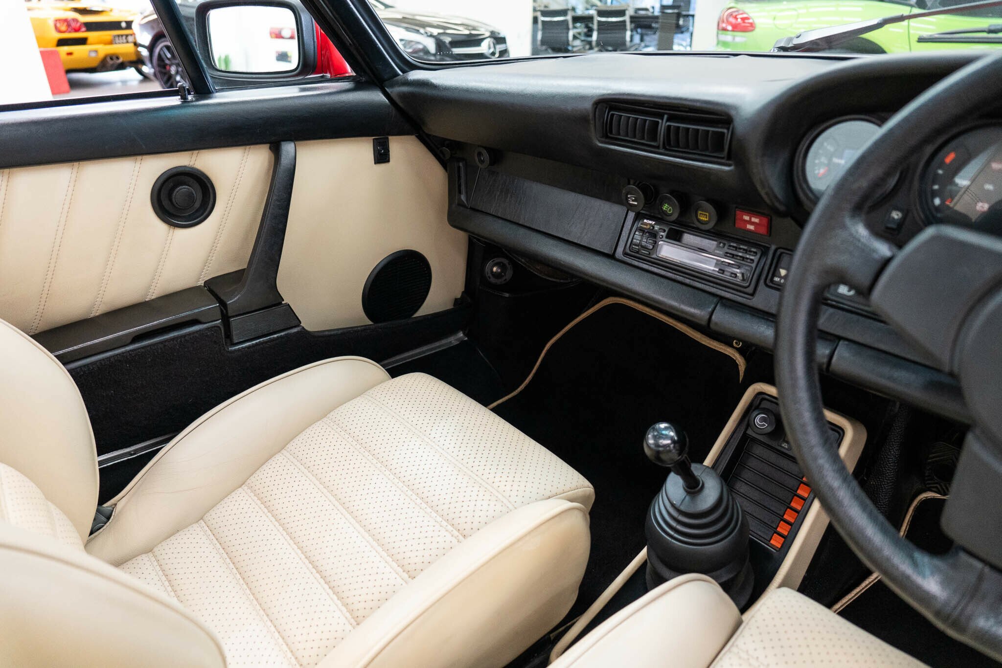 1982 PORSCHE 911 TURBO (930) 4 SP MANUAL 2D COUPE